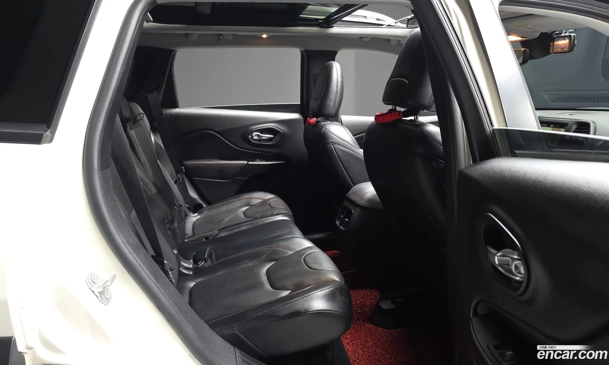 Jeep Cherokee 2019 1C4PJMBX7KD422890 — 14
