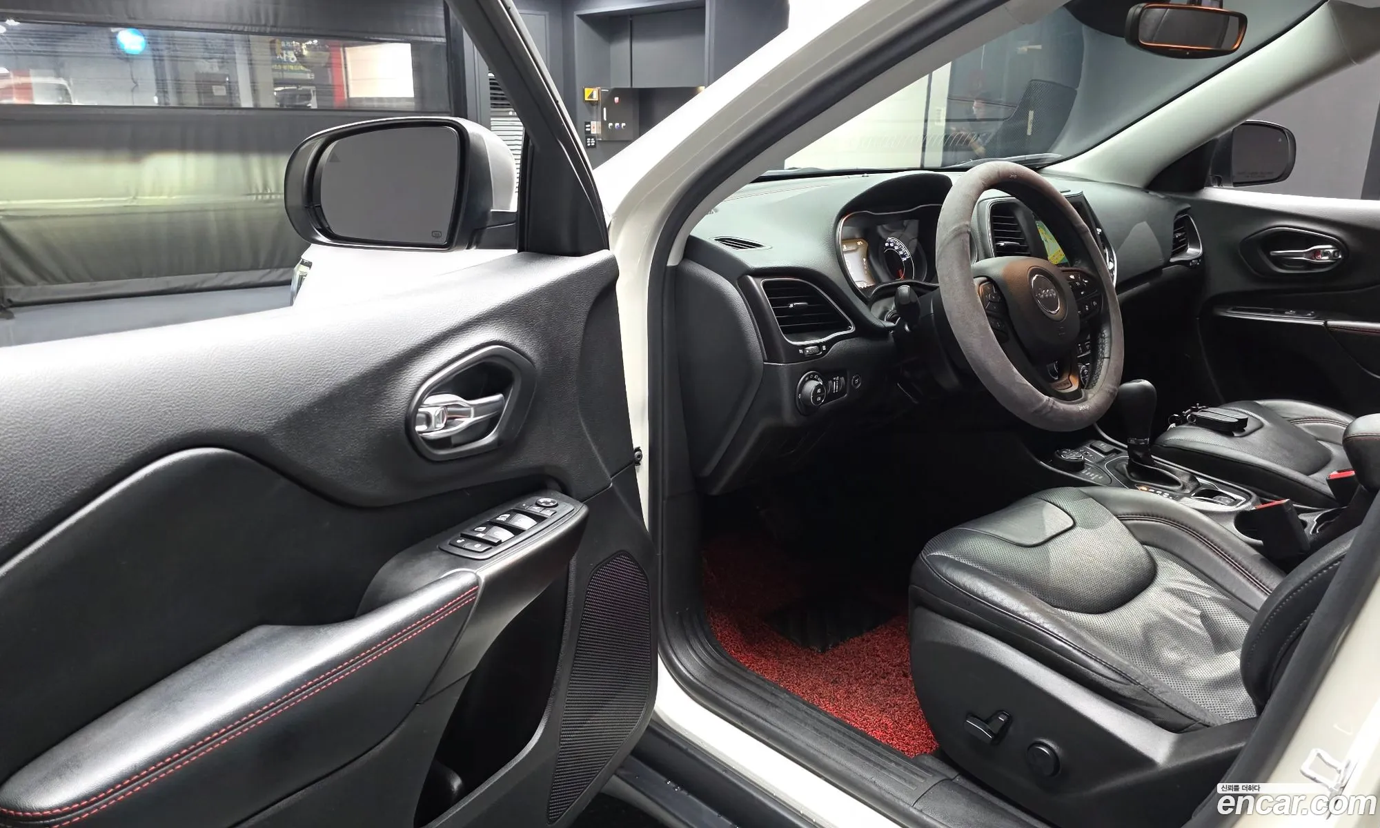 Jeep Cherokee 2019 1C4PJMBX7KD422890 — 30