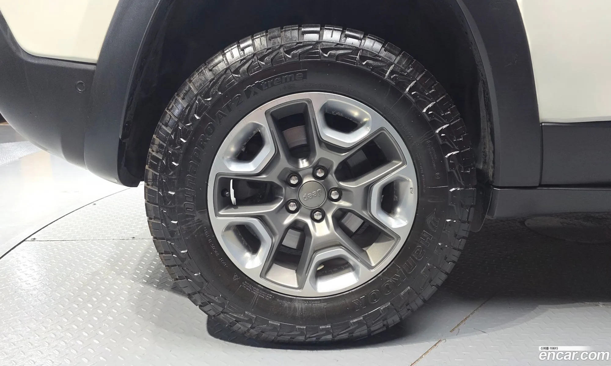Jeep Cherokee 2019 1C4PJMBX7KD422890 — 25