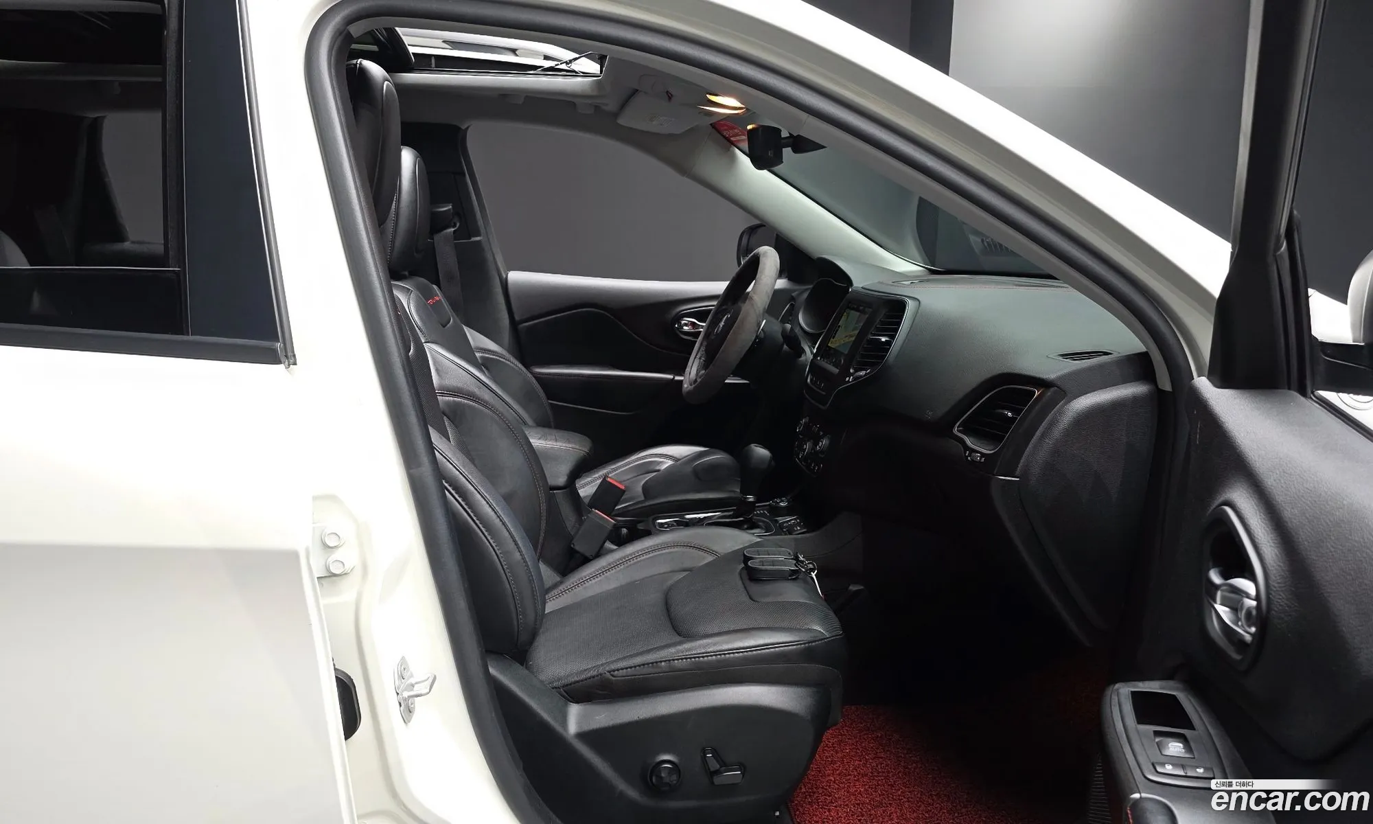 Jeep Cherokee 2019 1C4PJMBX7KD422890 — 2