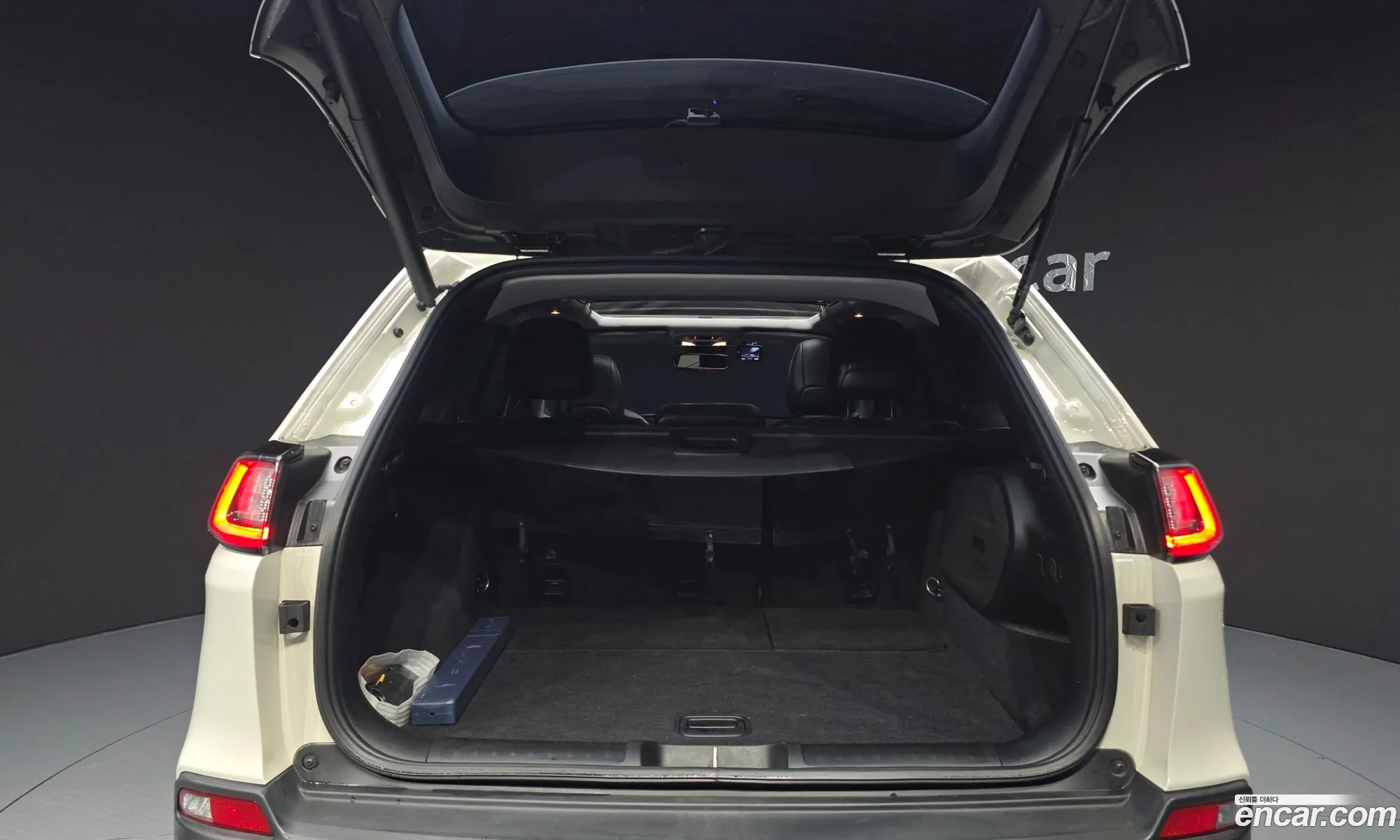 Jeep Cherokee 2019 1C4PJMBX7KD422890 — 11