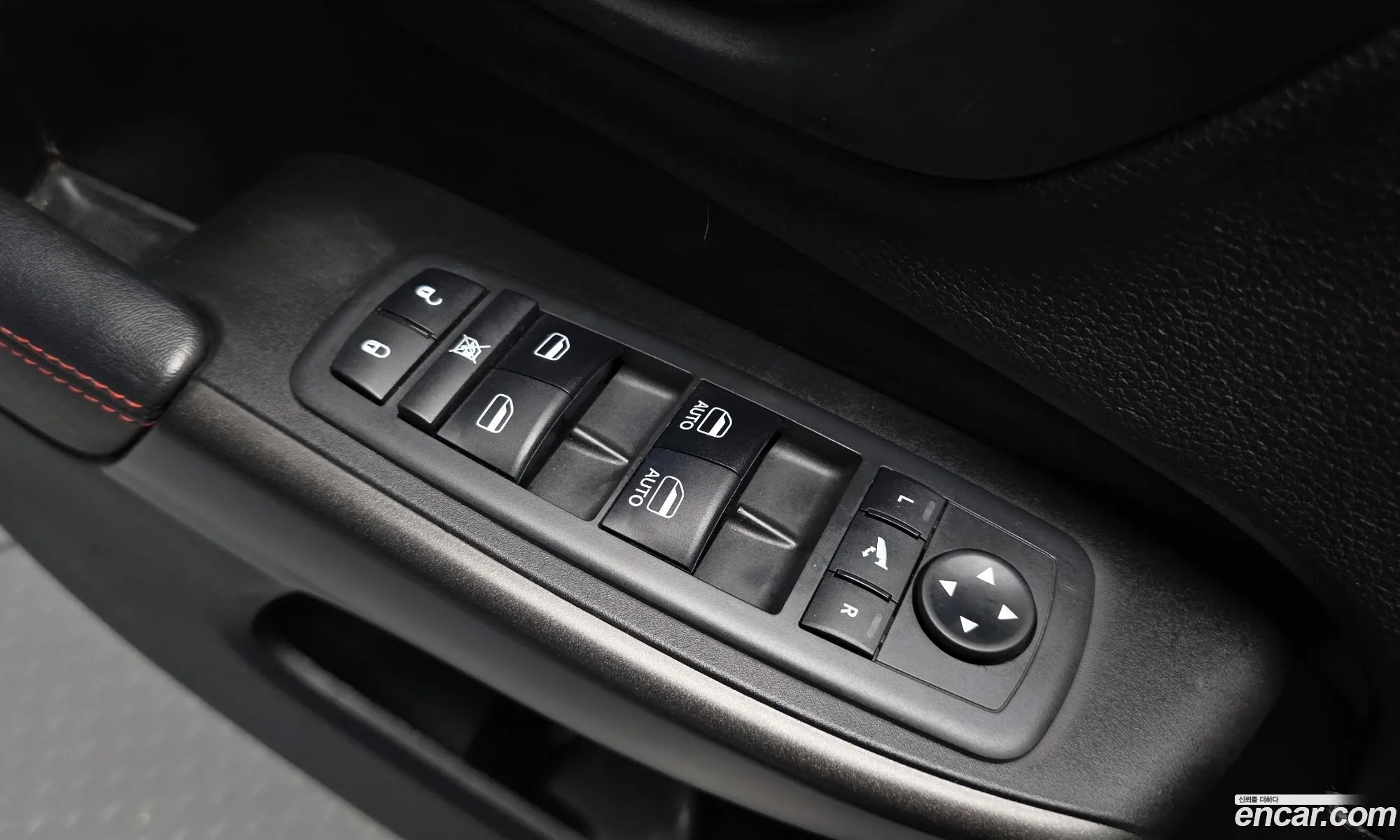 Jeep Cherokee 2019 1C4PJMBX7KD422890 — 34