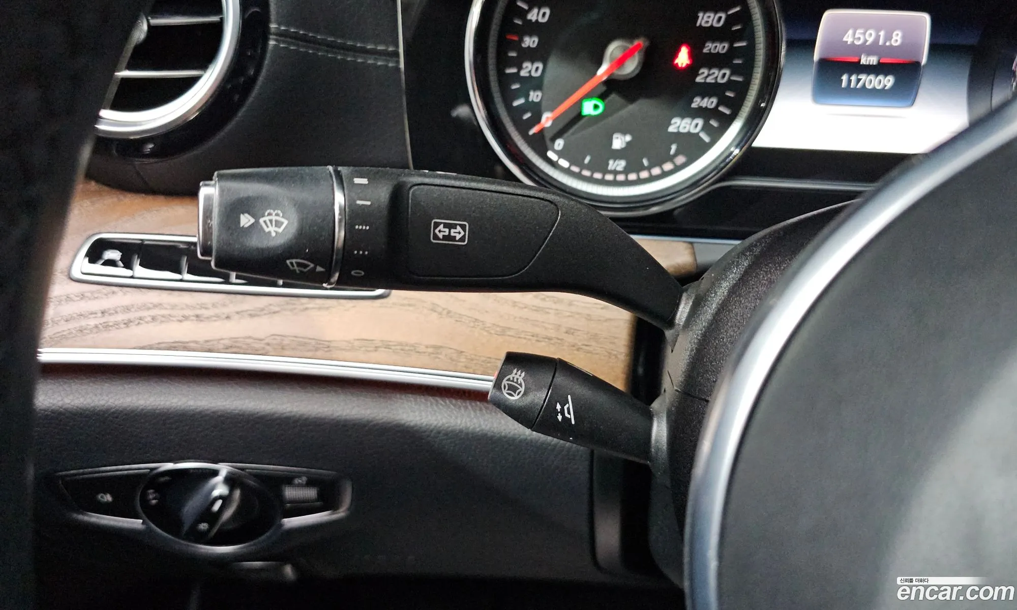 Mercedes-Benz E-Class W213 2019 WDDZF0EB2KA668532 — 9