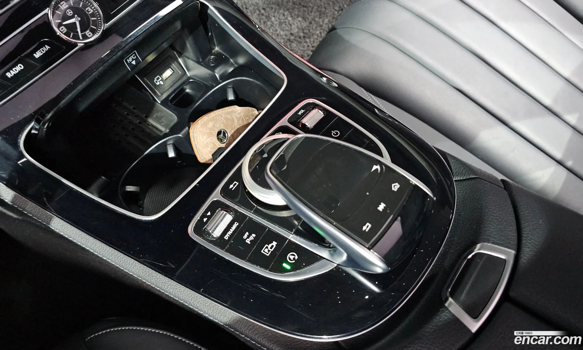 Mercedes-Benz E-Class W213 2019 WDDZF0EB2KA668532 — 14