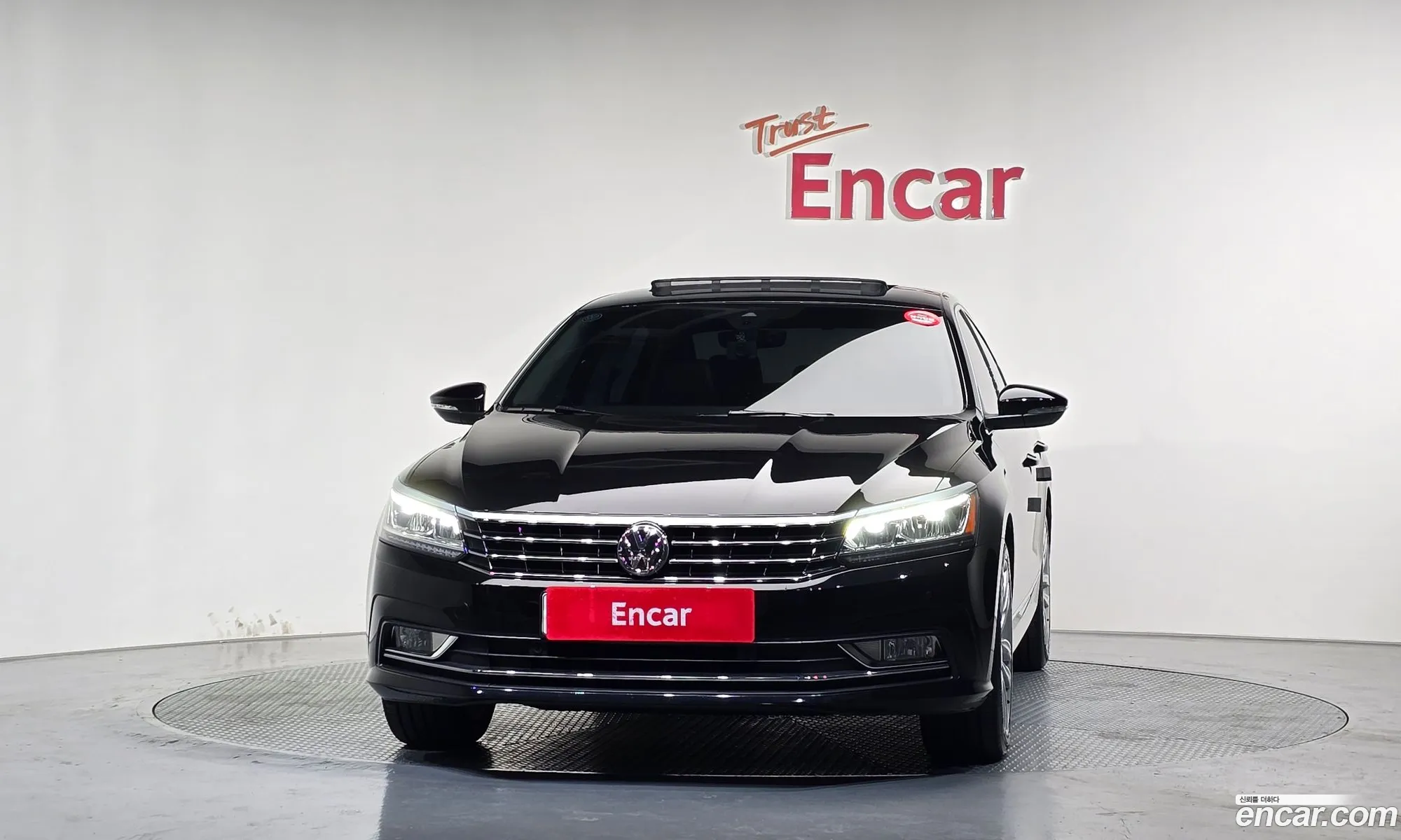 Volkswagen Passat 2018 — 24