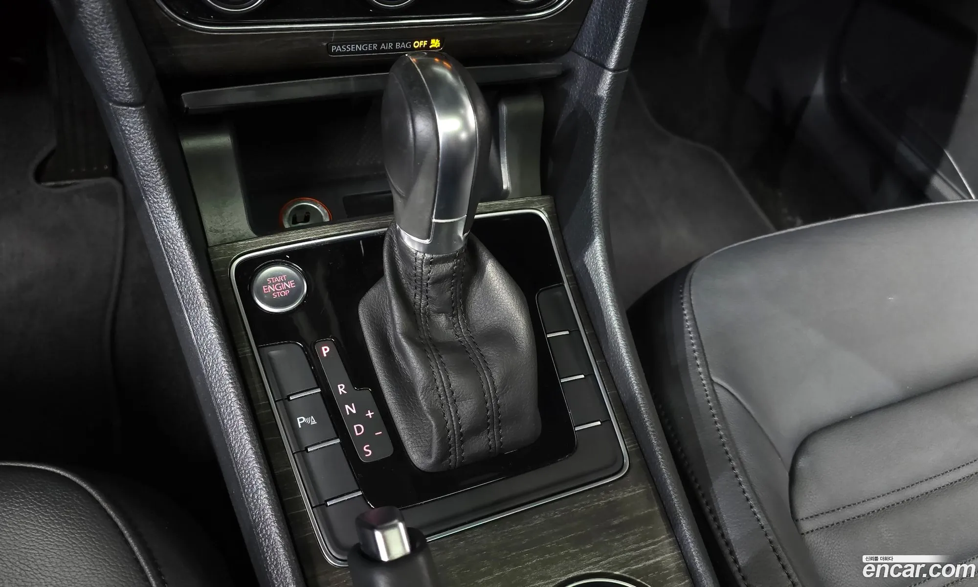 Volkswagen Passat 2018 — 21