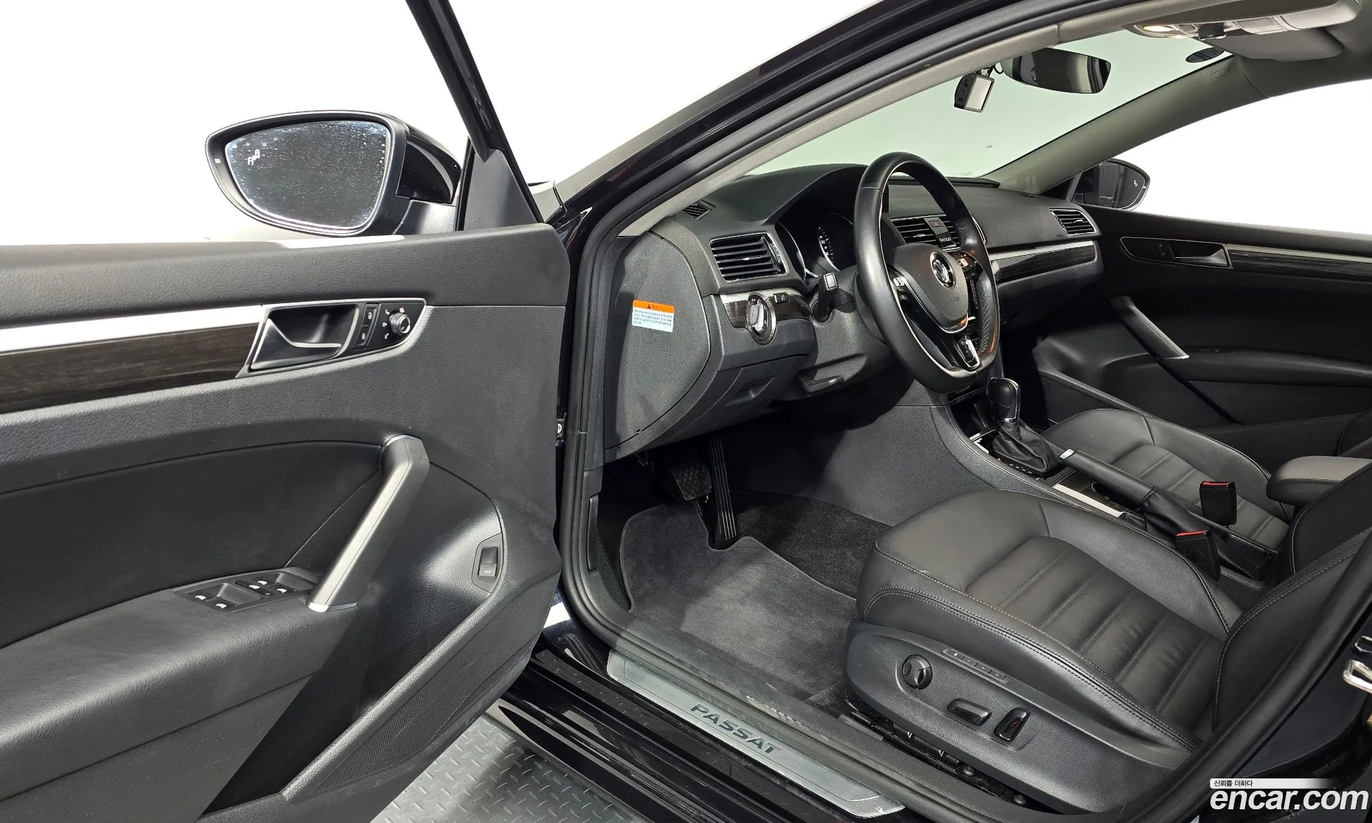 Volkswagen Passat 2018 — 14