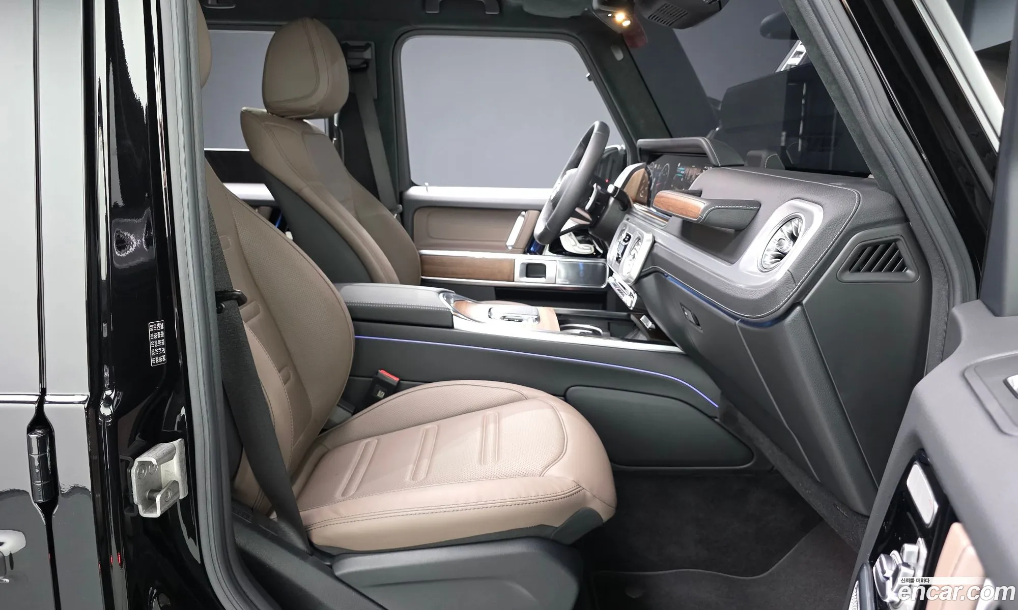 Mercedes-Benz G-Class W465 2025 — 32