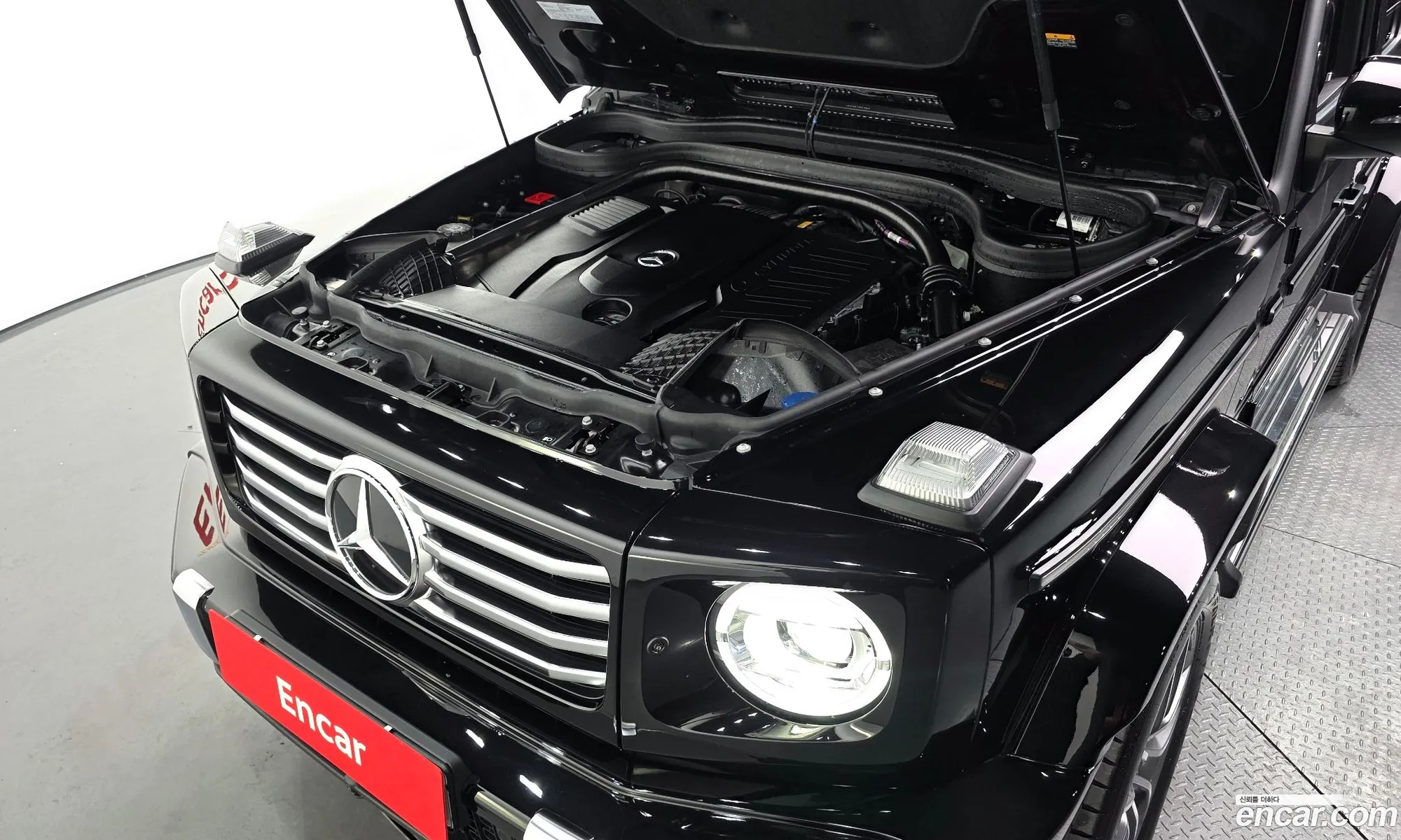 Mercedes-Benz G-Class W465 2025 — 24