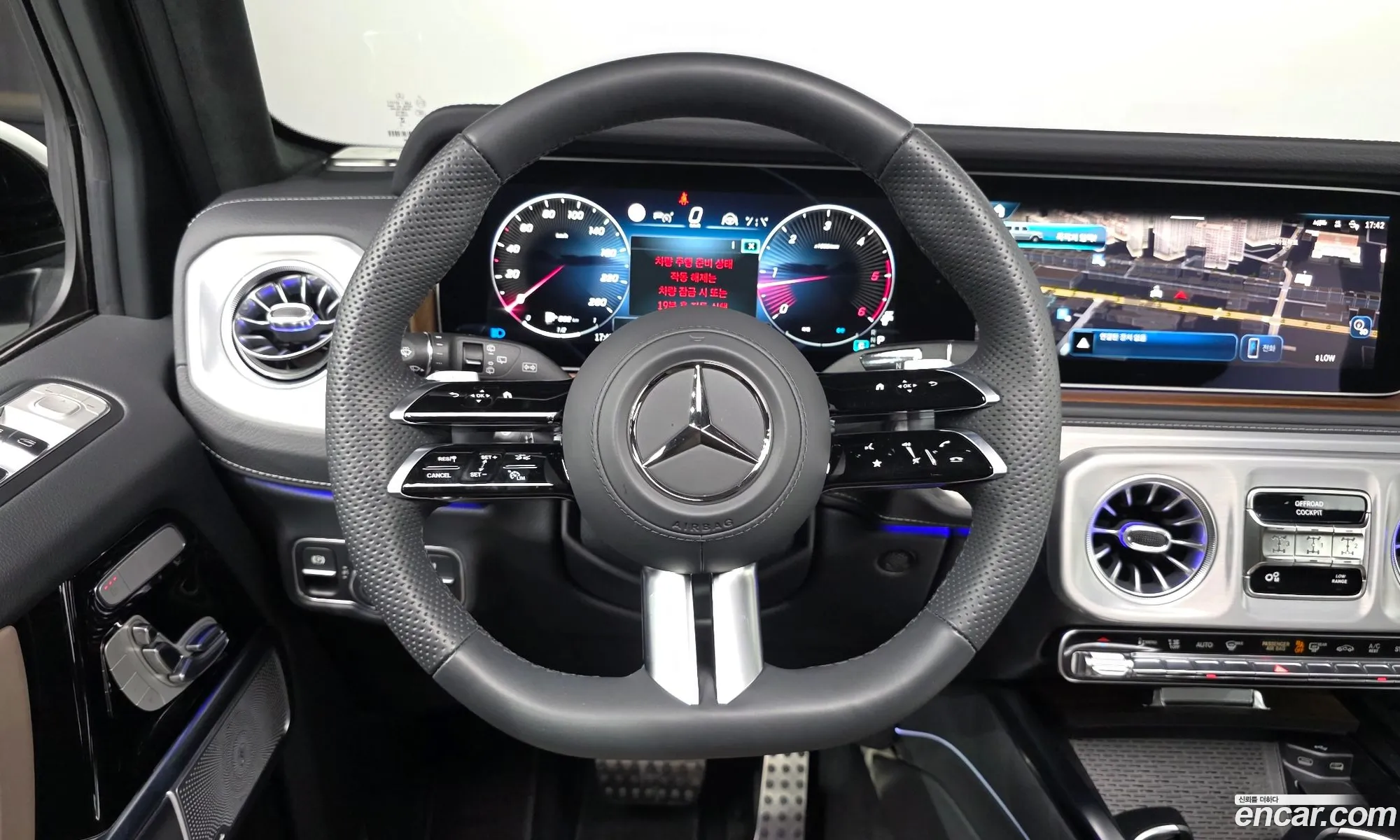 Mercedes-Benz G-Class W465 2025 — 30