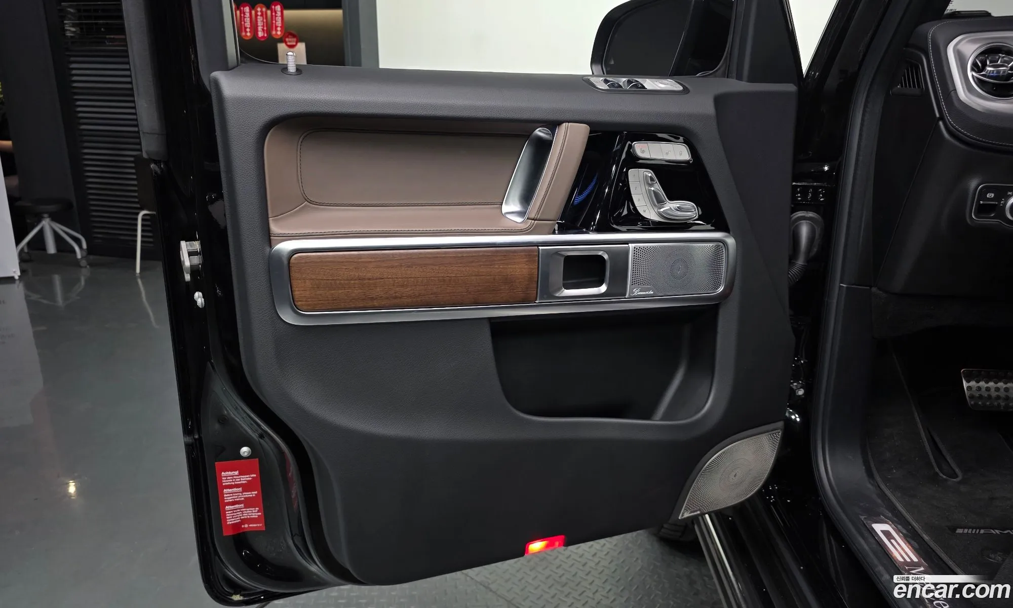 Mercedes-Benz G-Class W465 2025 — 16