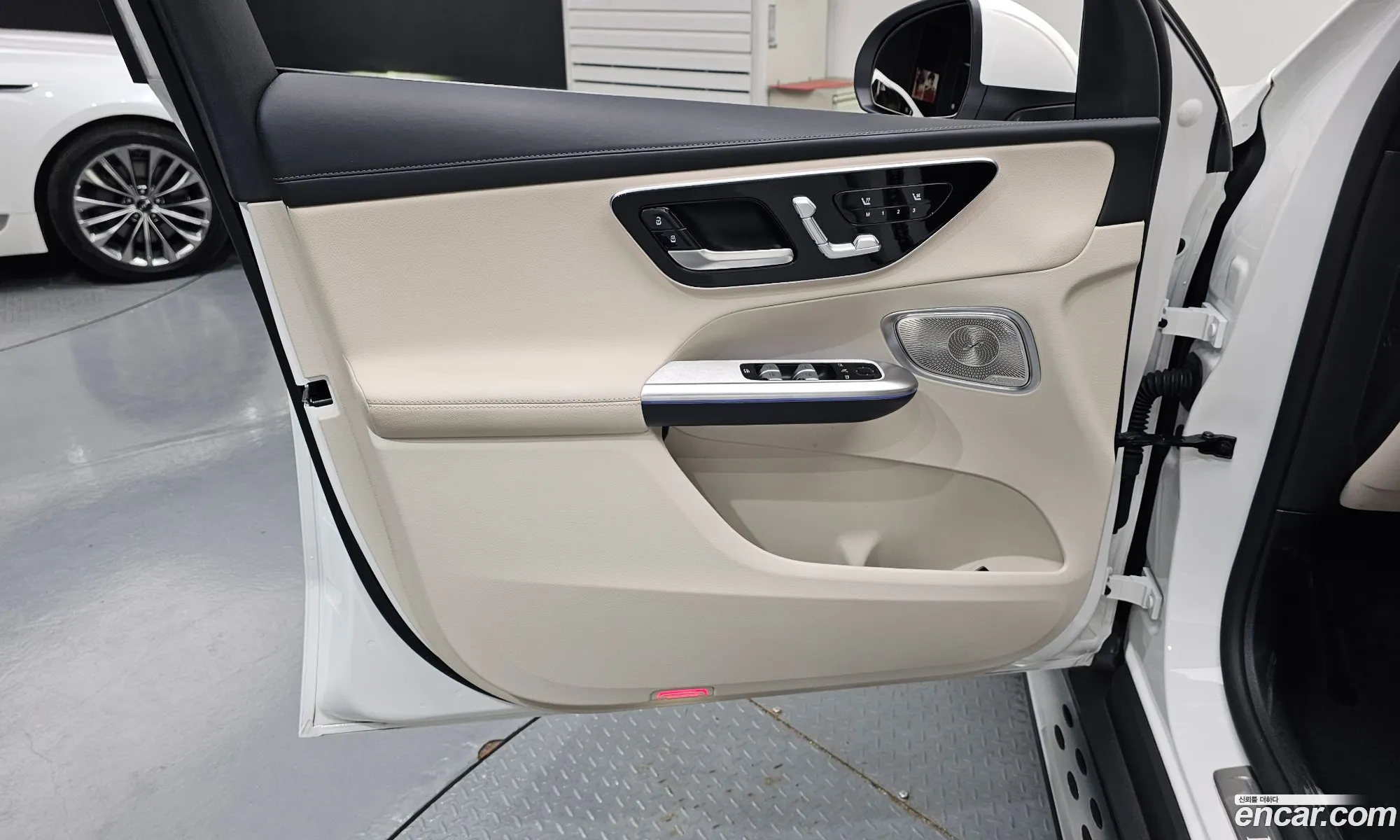 Mercedes-Benz GLC-Class X254 2025 — 16