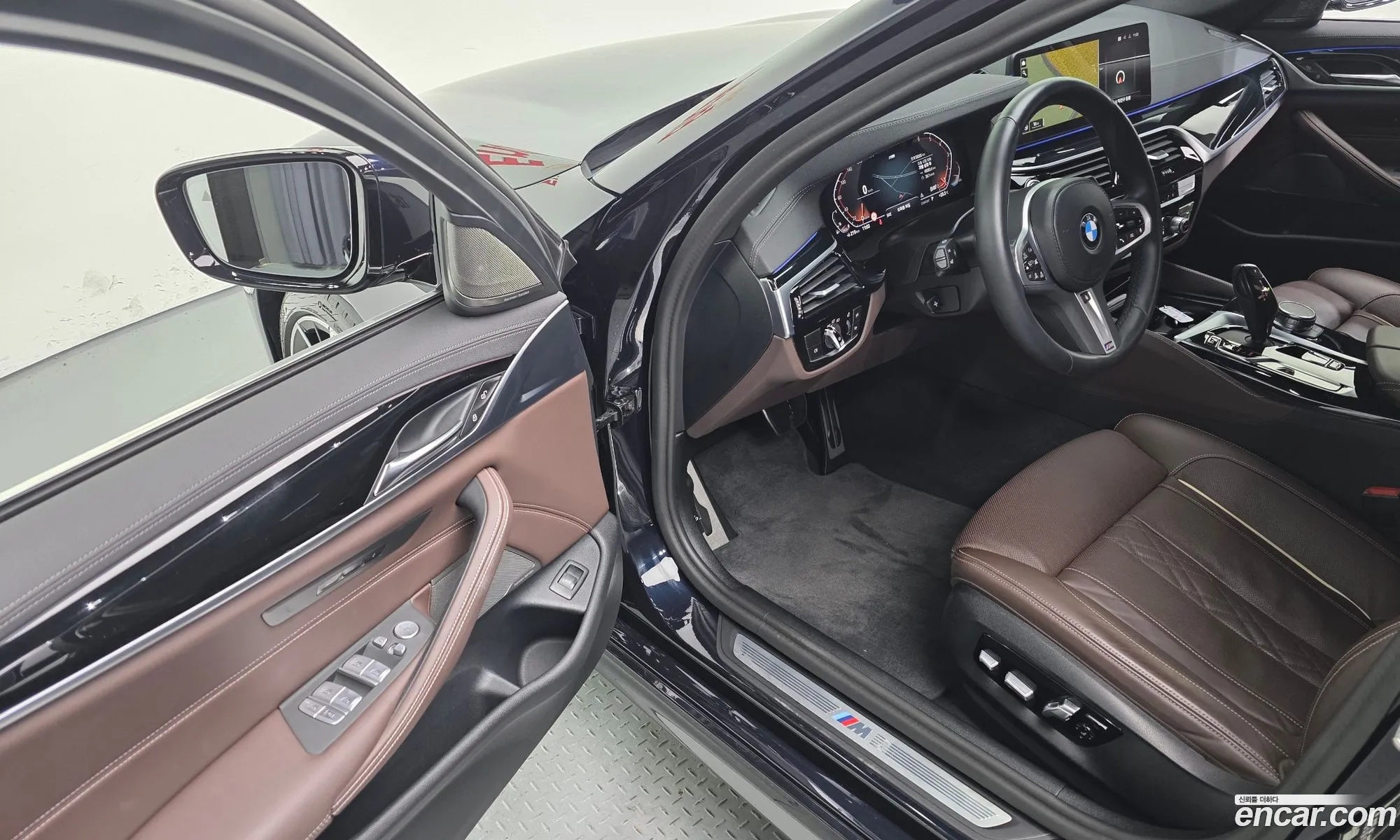 BMW 5 Series 2023 — 17