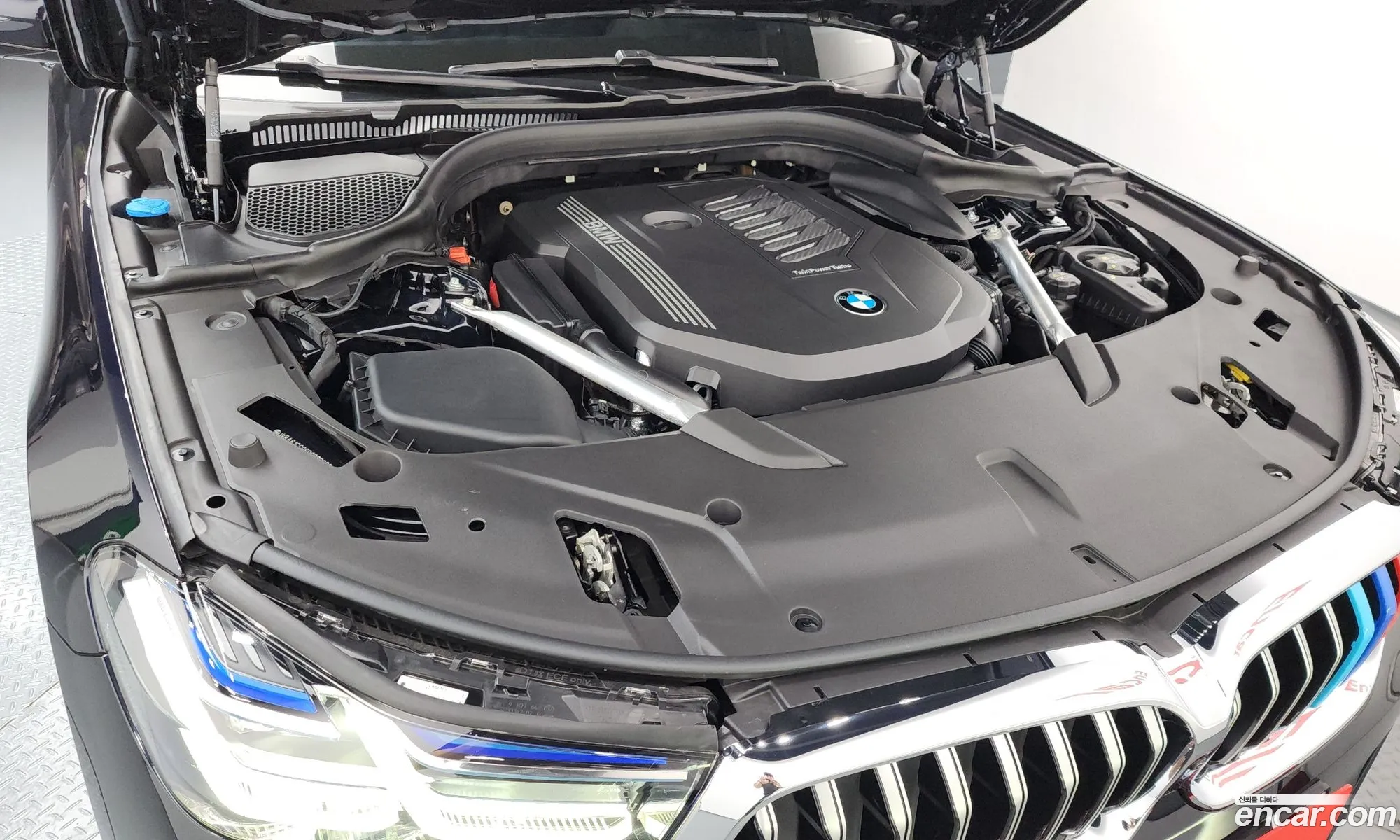 BMW 6 Series GT 2024 — 12