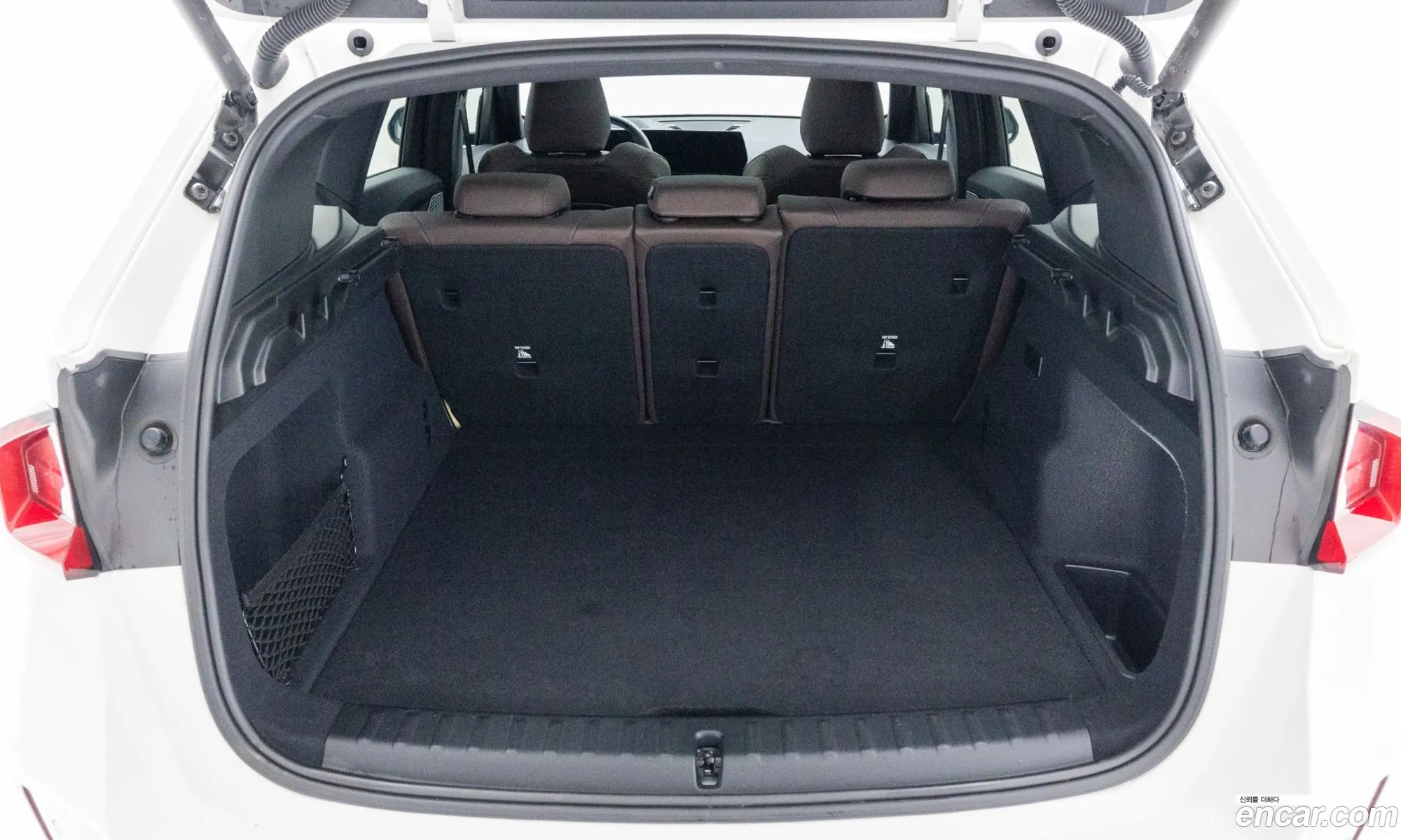 BMW iX1 2023 — 17