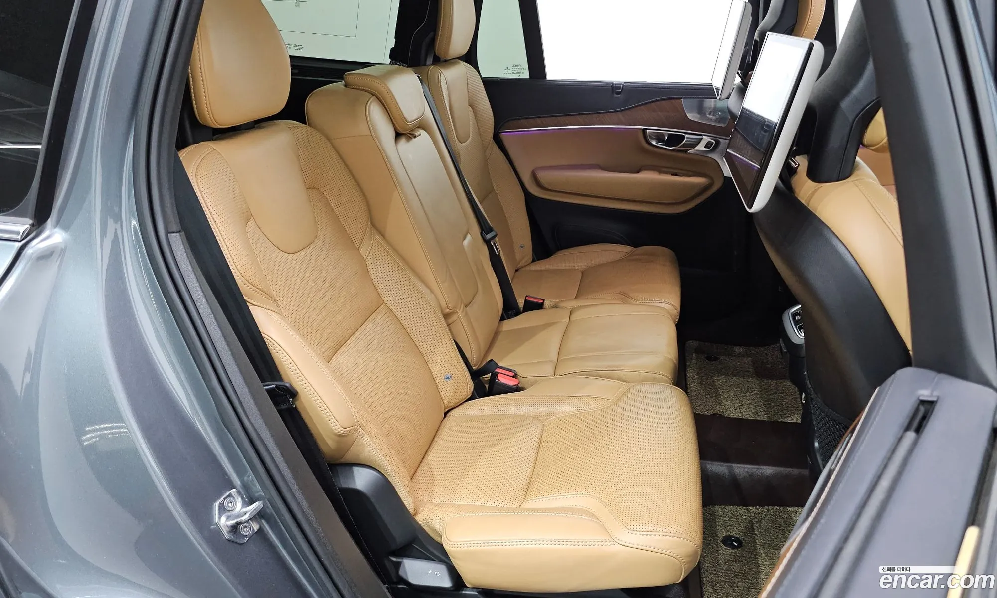 Volvo XC90 2018 YV1LF68TCJ1373603 — 11