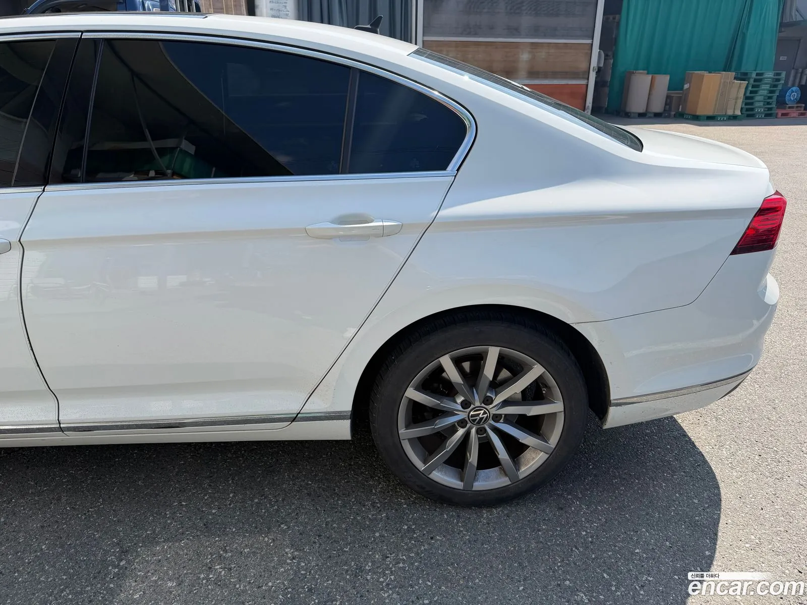 Volkswagen Passat GT 2022 — 14