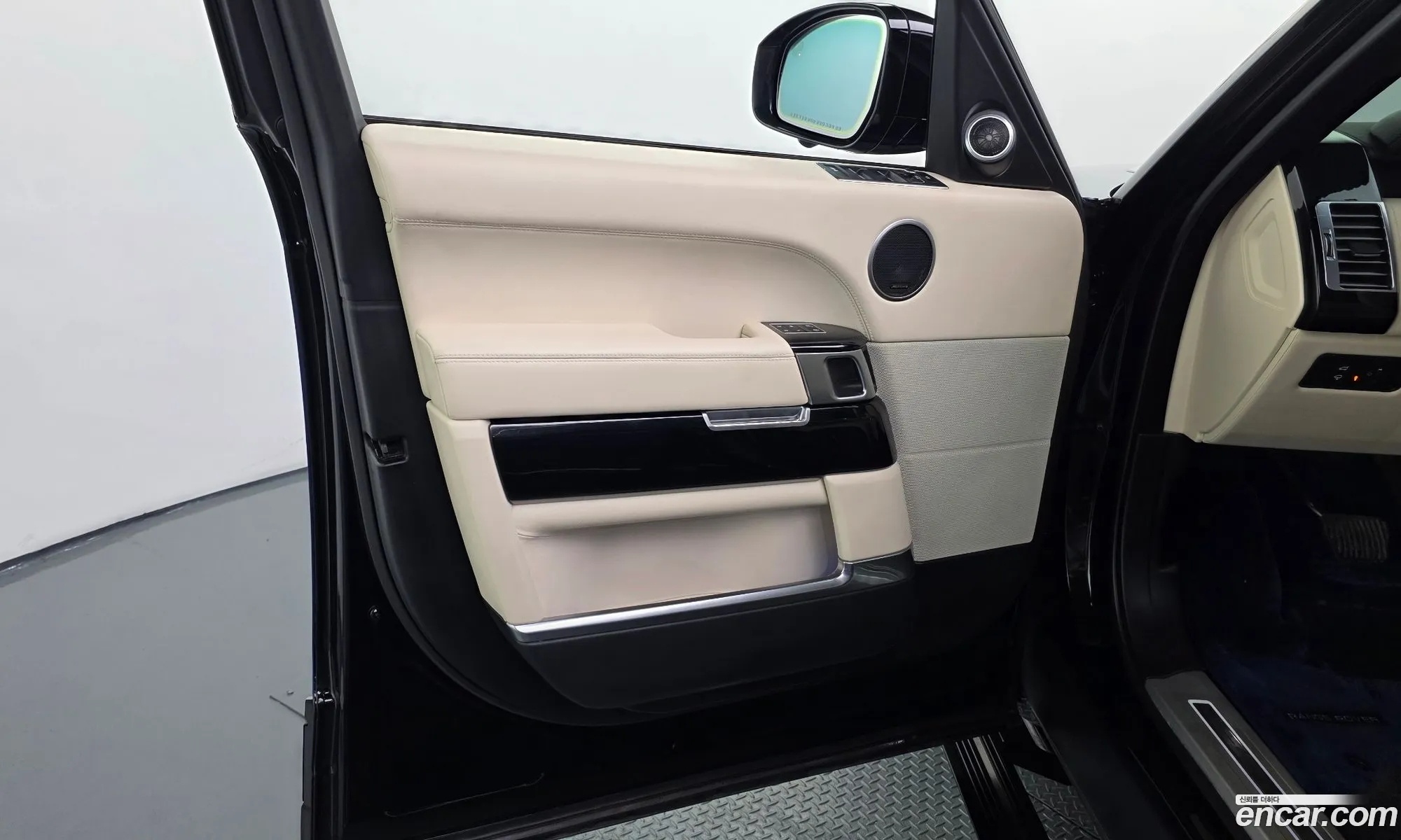 Land Rover Range Rover 2015 SALGA2EF1FA231893 — 12