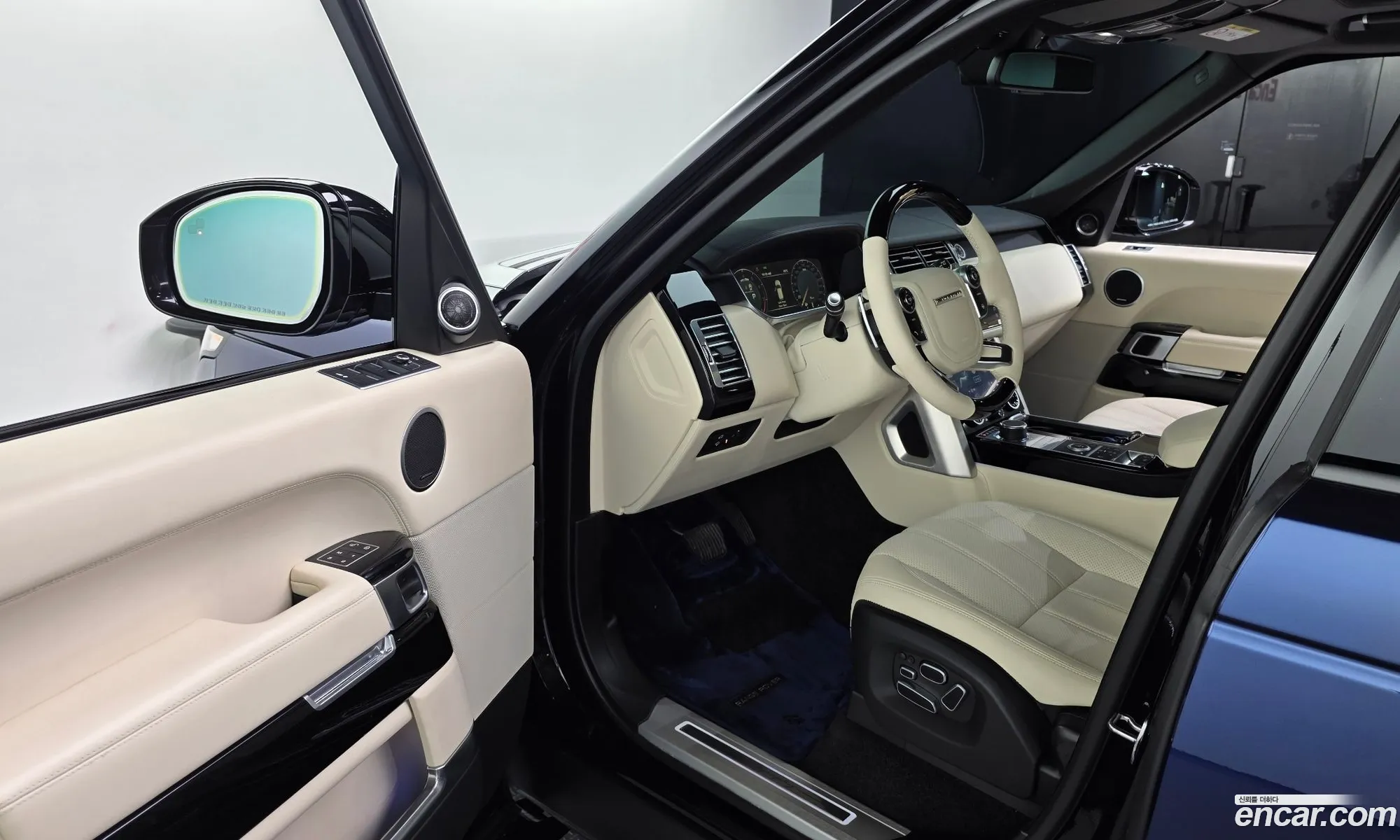 Land Rover Range Rover 2015 SALGA2EF1FA231893 — 33