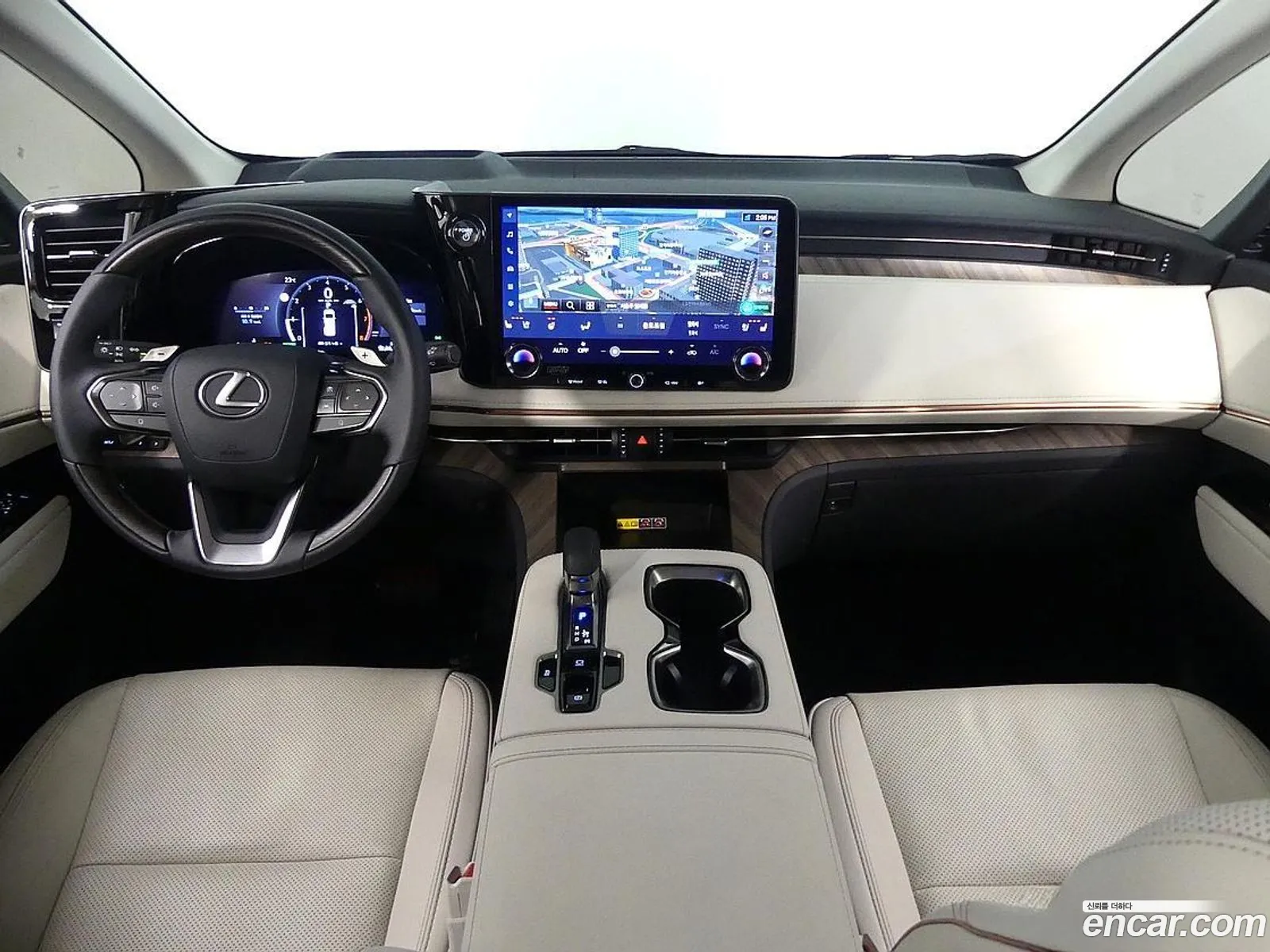 Lexus LM