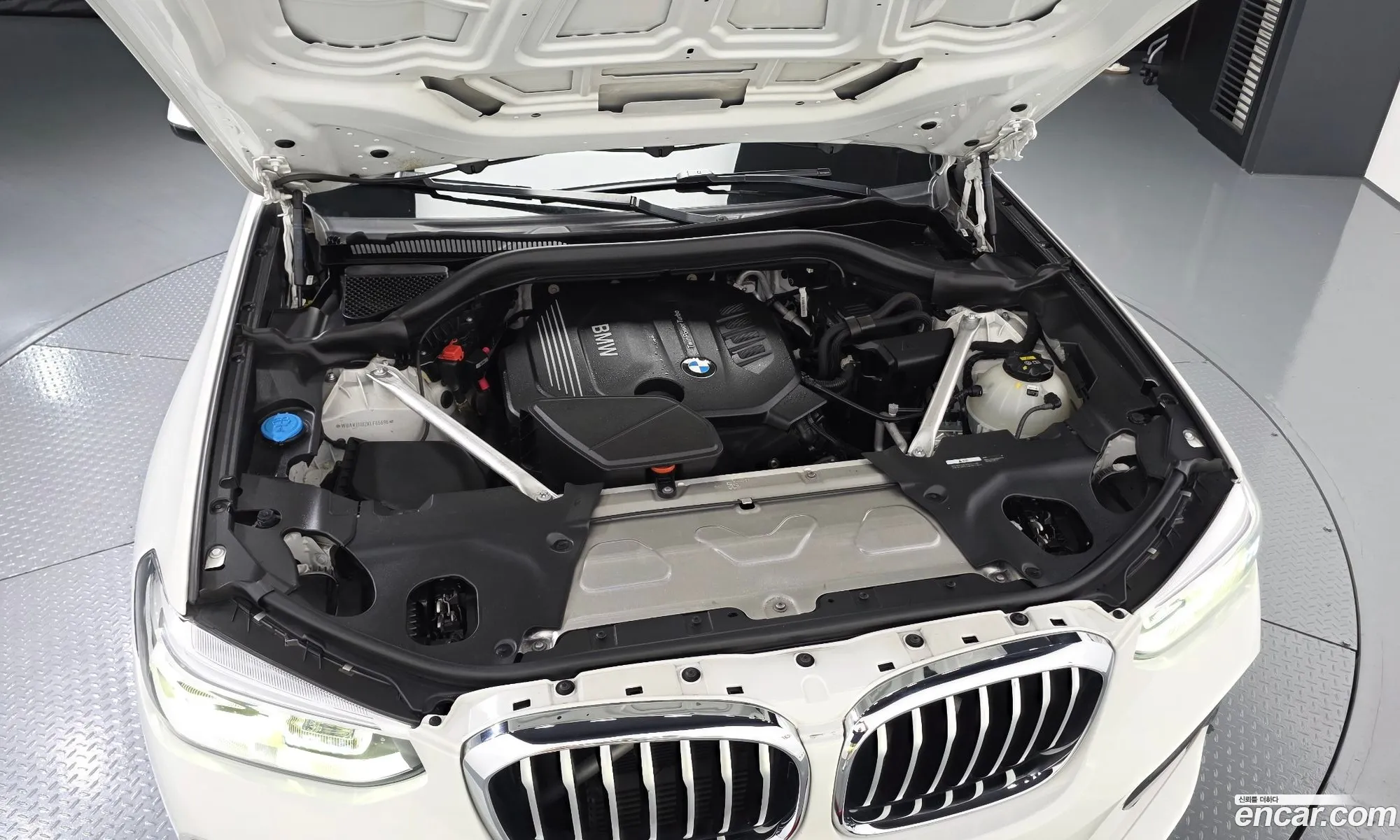 BMW X4 2019 WBAVJ1102KLF65696 — 9