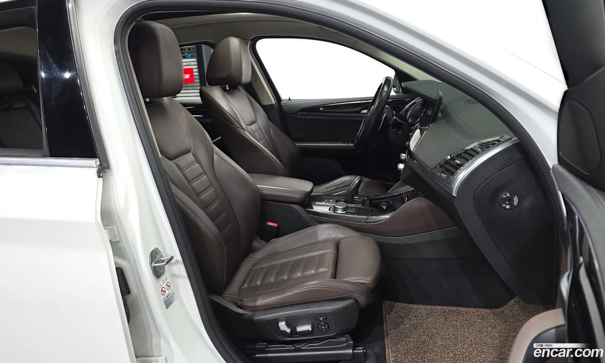 BMW X4 2019 WBAVJ1102KLF65696 — 17
