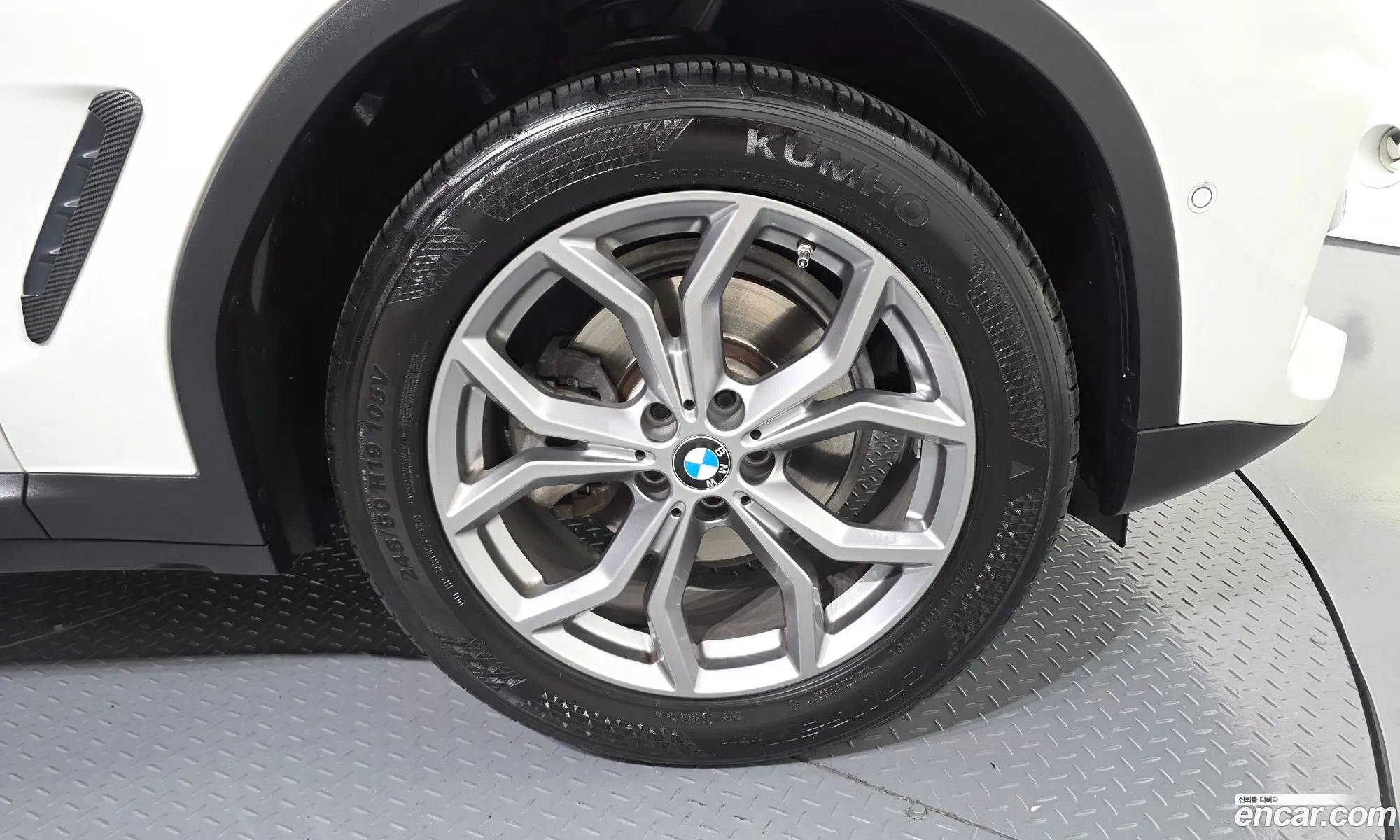 BMW X4 2019 WBAVJ1102KLF65696 — 18