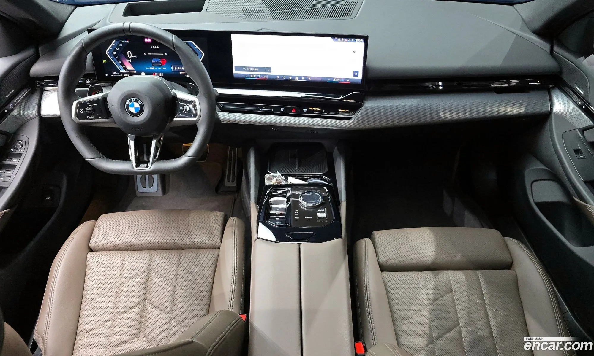 BMW 5 Series 2024 — 28