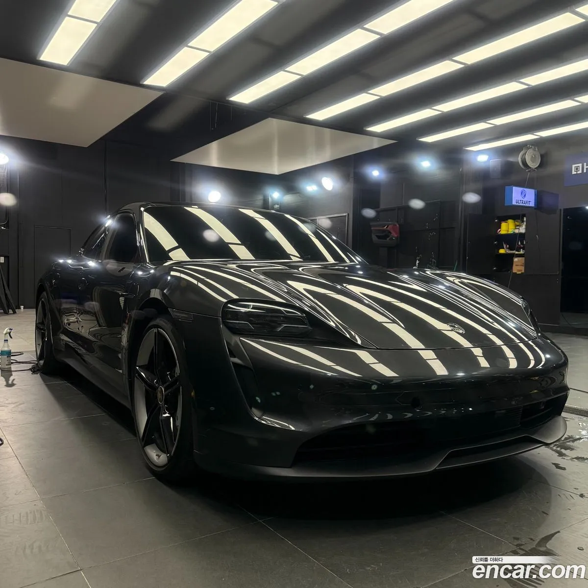 Porsche Taycan 2020 — 16