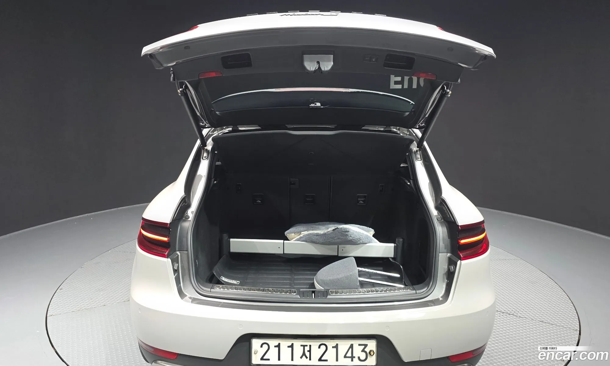 Porsche Macan 2014 WP1AB2955ELB50277 — 16