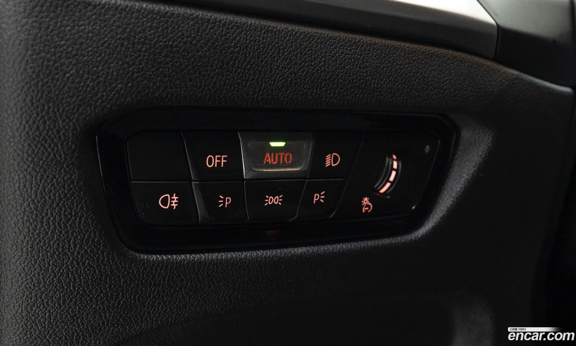BMW 3 Series 2025 — 17