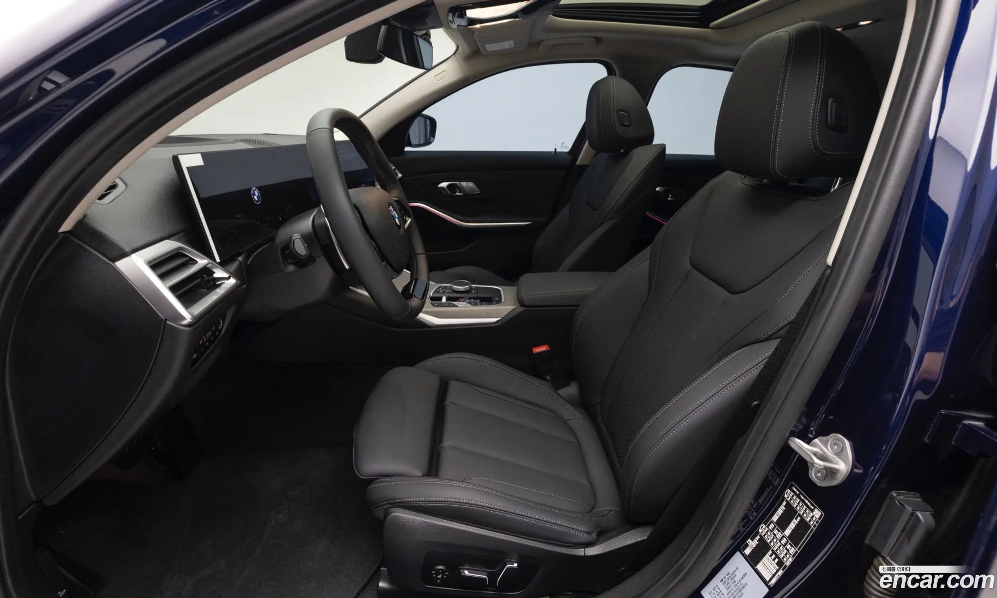 BMW 3 Series 2025 — 18