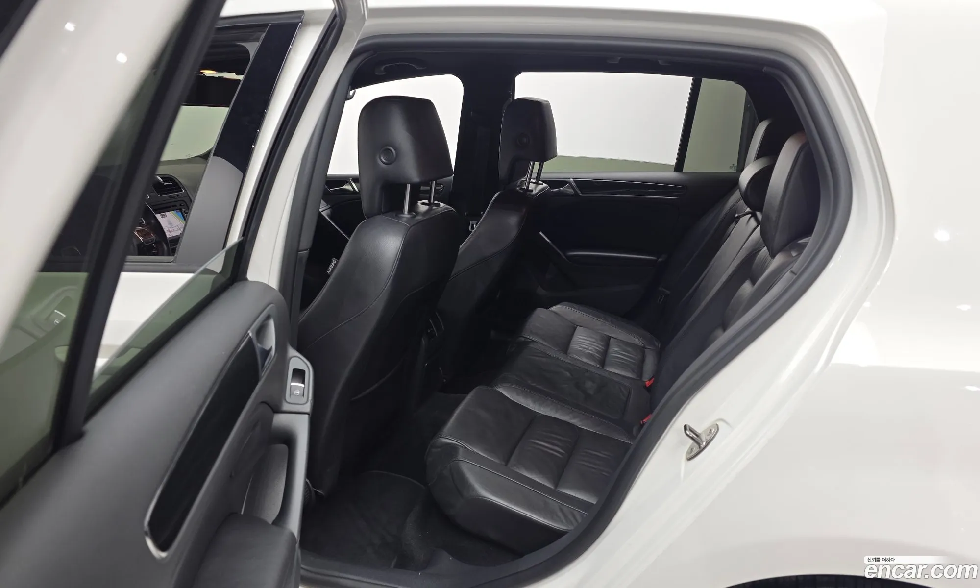 Volkswagen Golf 6th Gen 2011 — 15