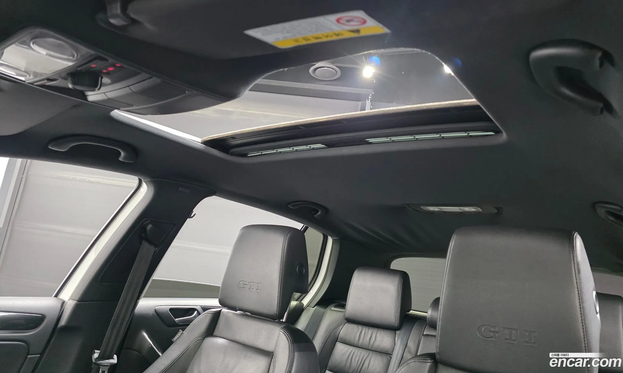 Volkswagen Golf 6th Gen 2011 — 12