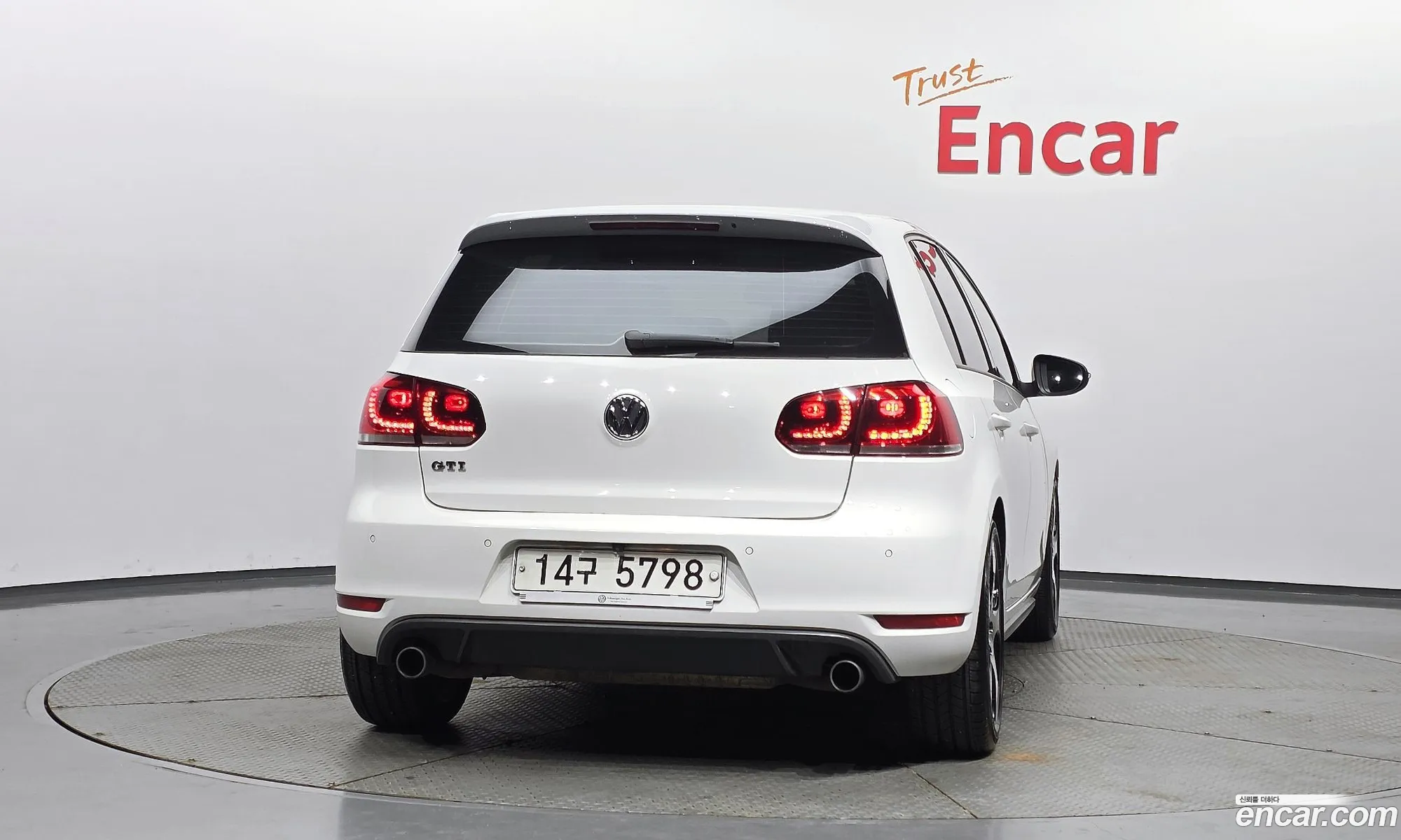 Volkswagen Golf 6th Gen 2011 — 7