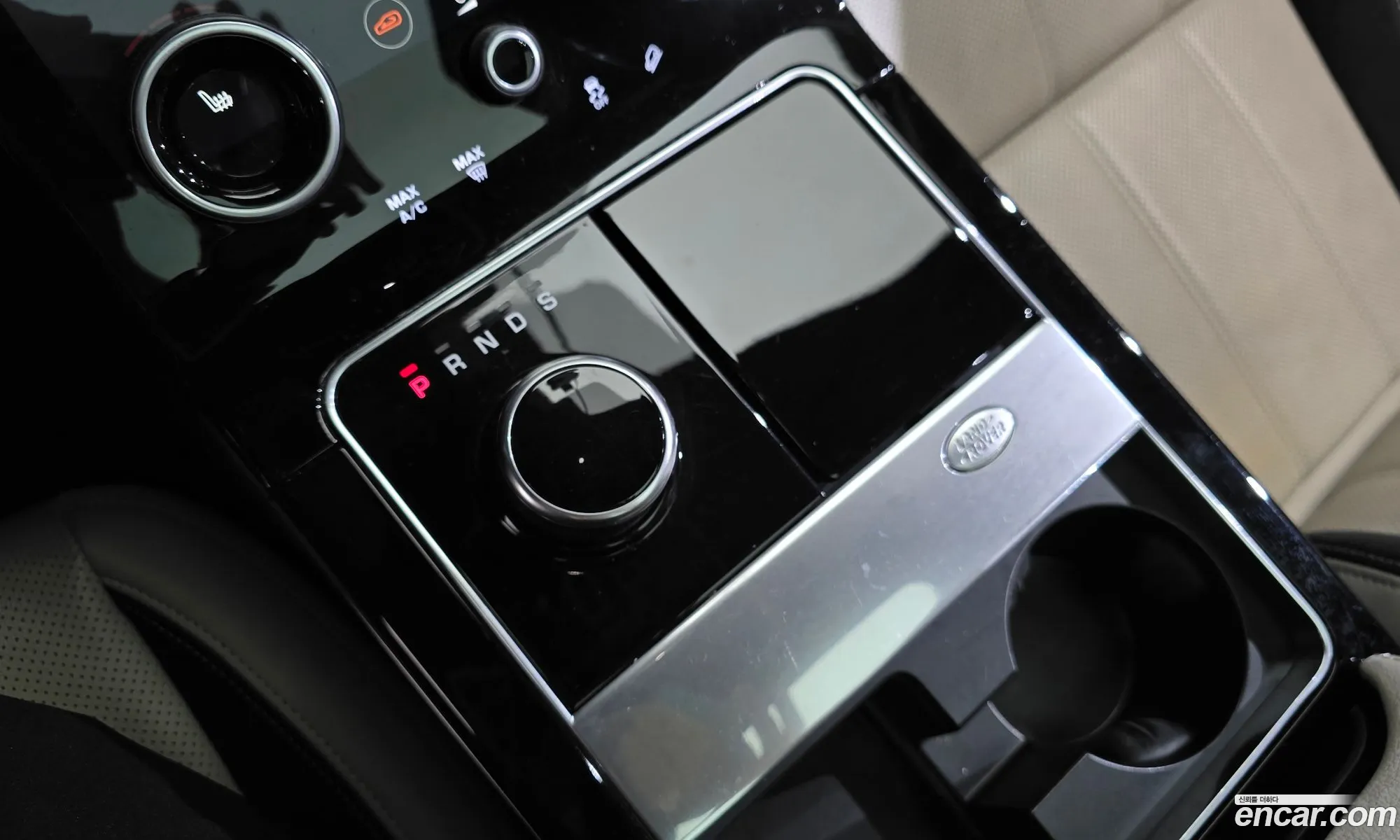 Land Rover Range Rover Velar 2018 — 31