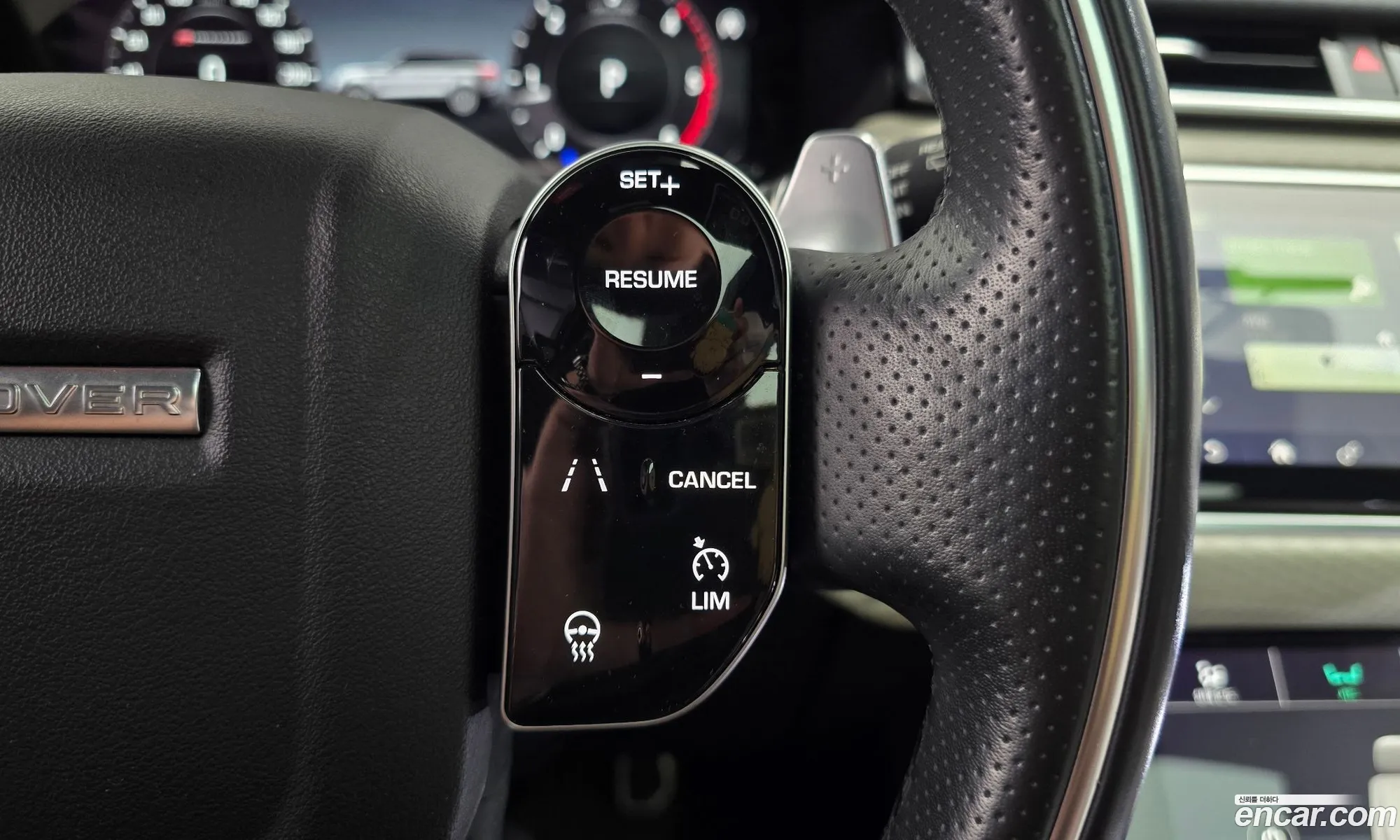 Land Rover Range Rover Velar 2018 — 18