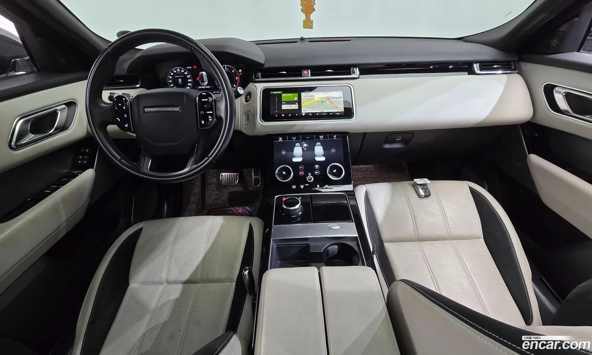 Land Rover Range Rover Velar 2018 — 10