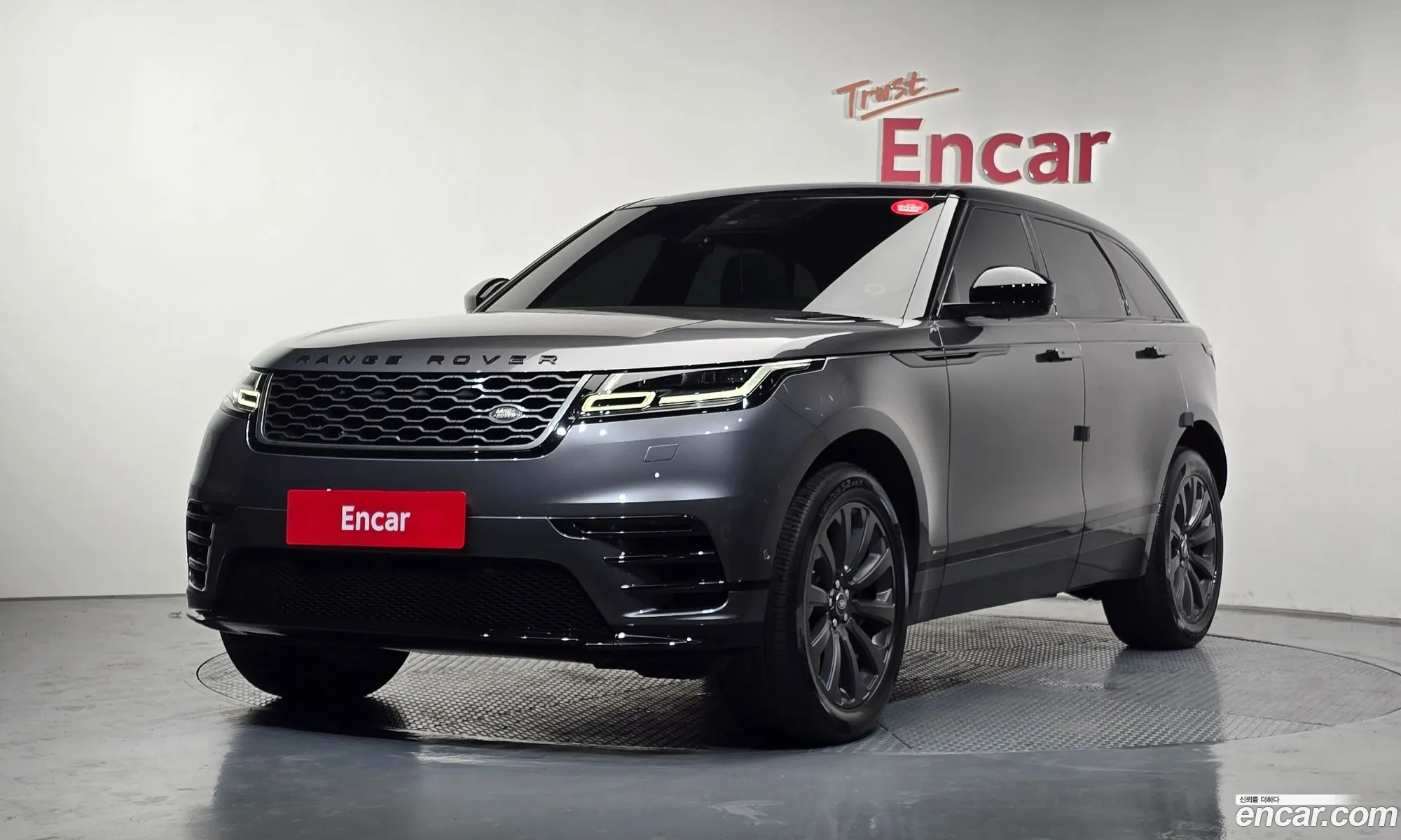 Land Rover Range Rover Velar 2018 — 19