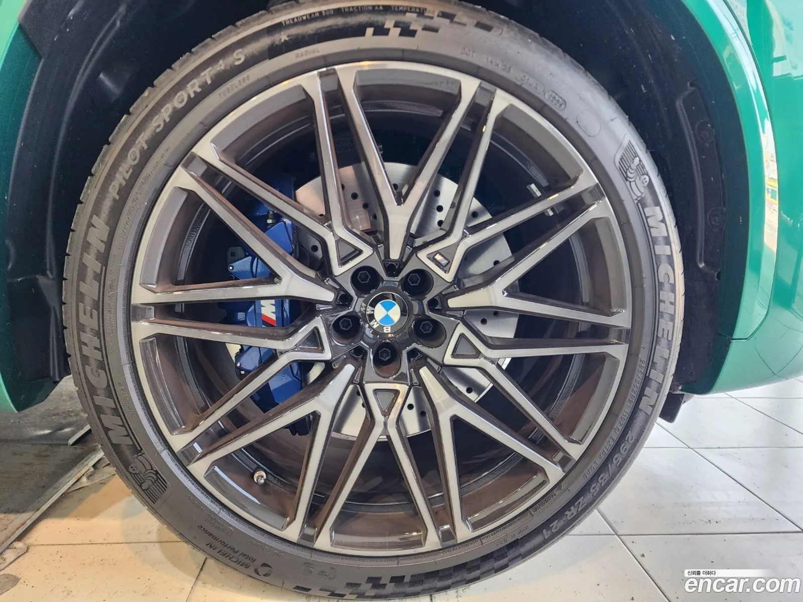 BMW X5 M 2025 — 12