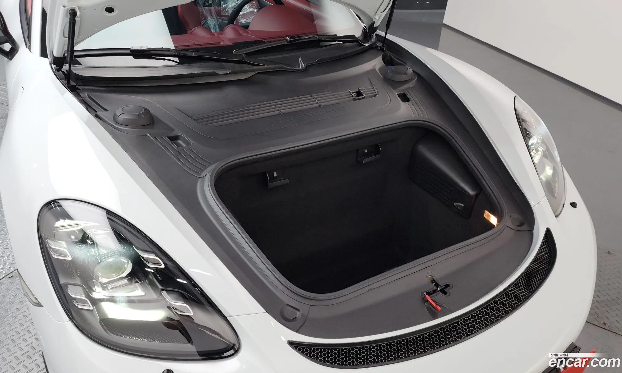 Porsche 718 Boxster 2020 WP0ZZZ98111111111 — 18