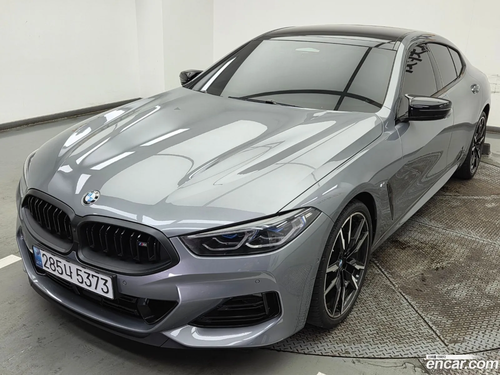 BMW 8 Series 2025 — 14