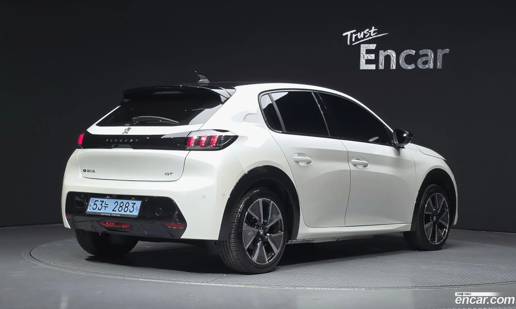 Peugeot e-208