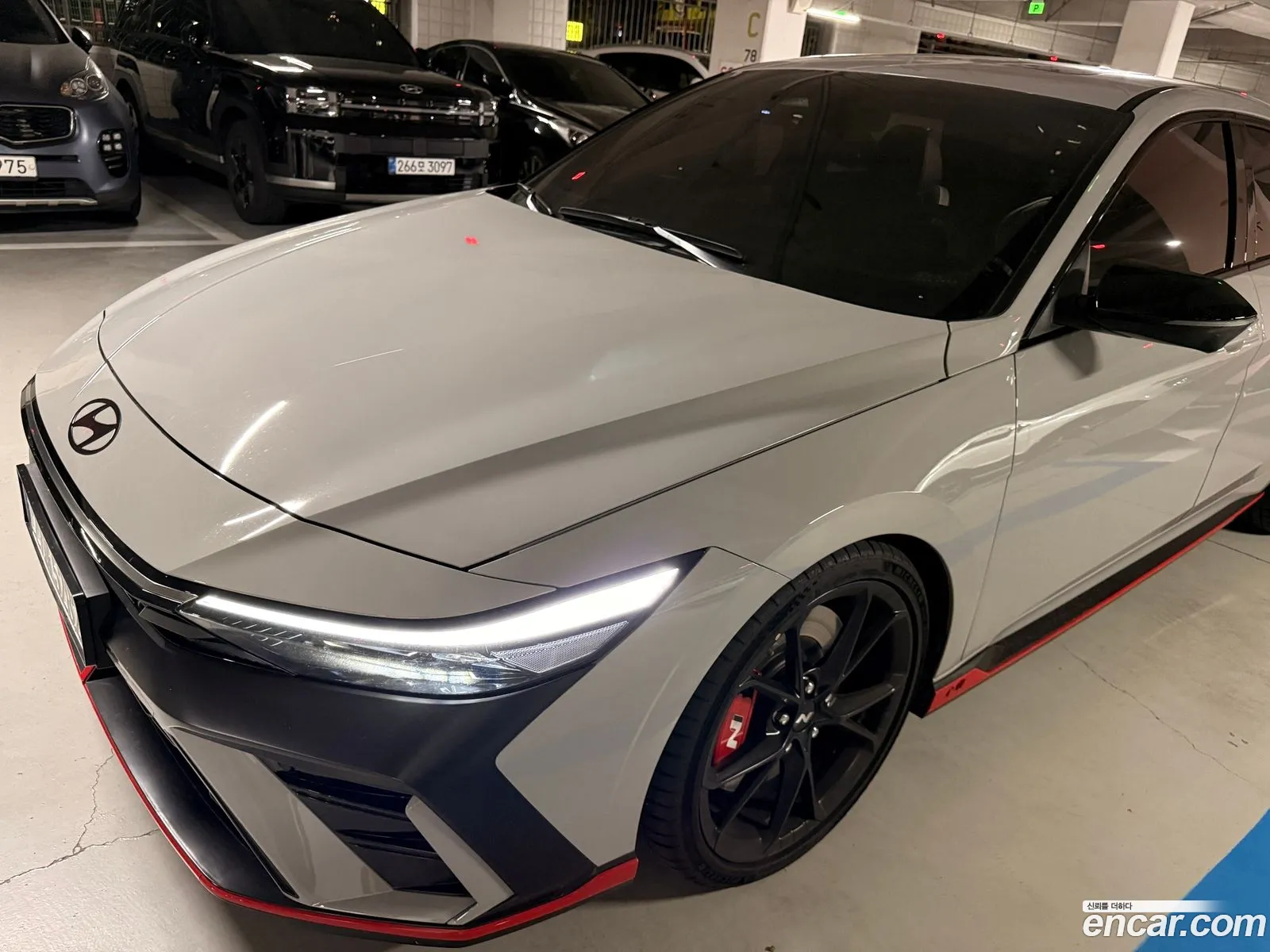 Hyundai Elantra 2025 — 3