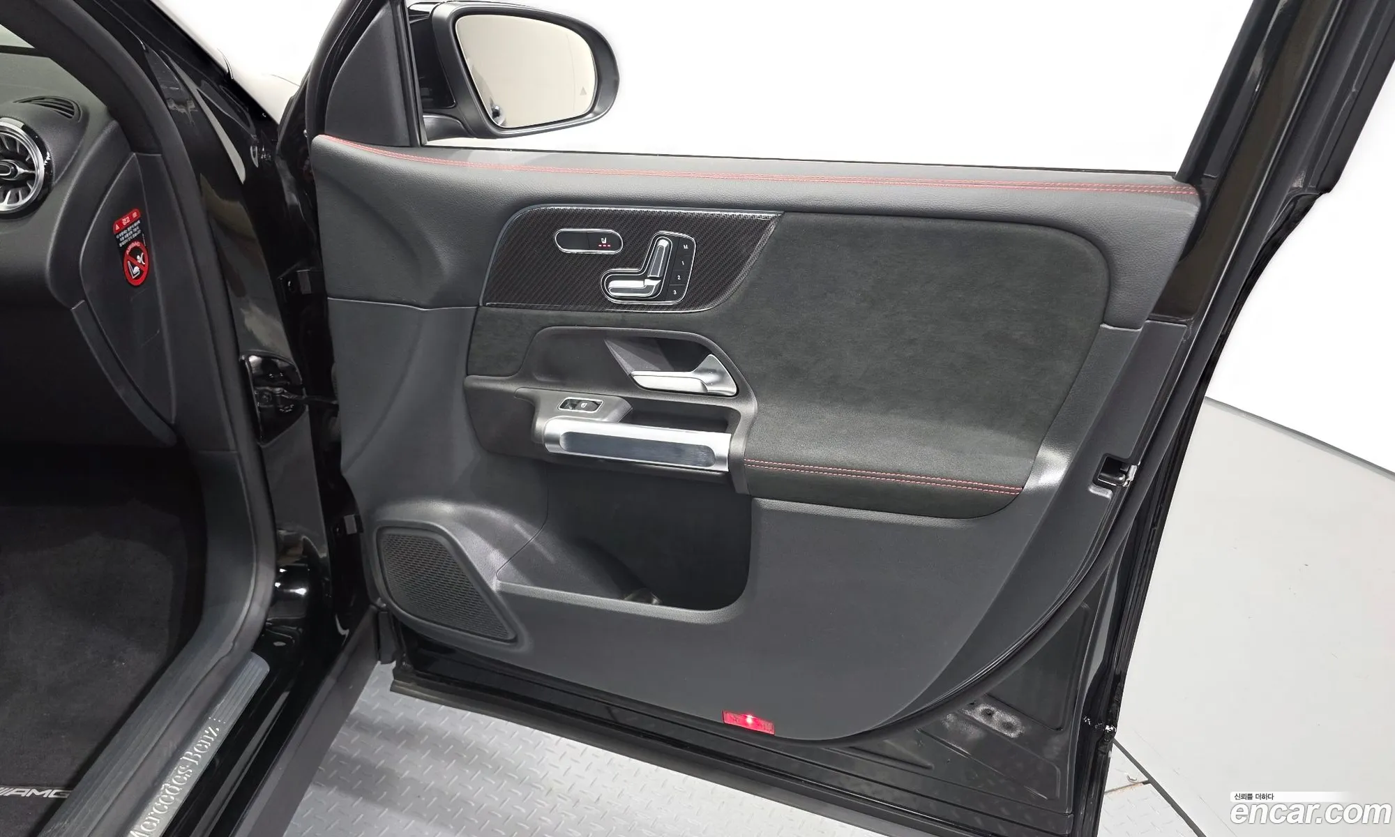 Mercedes-Benz GLB-Class X247 2023 — 9