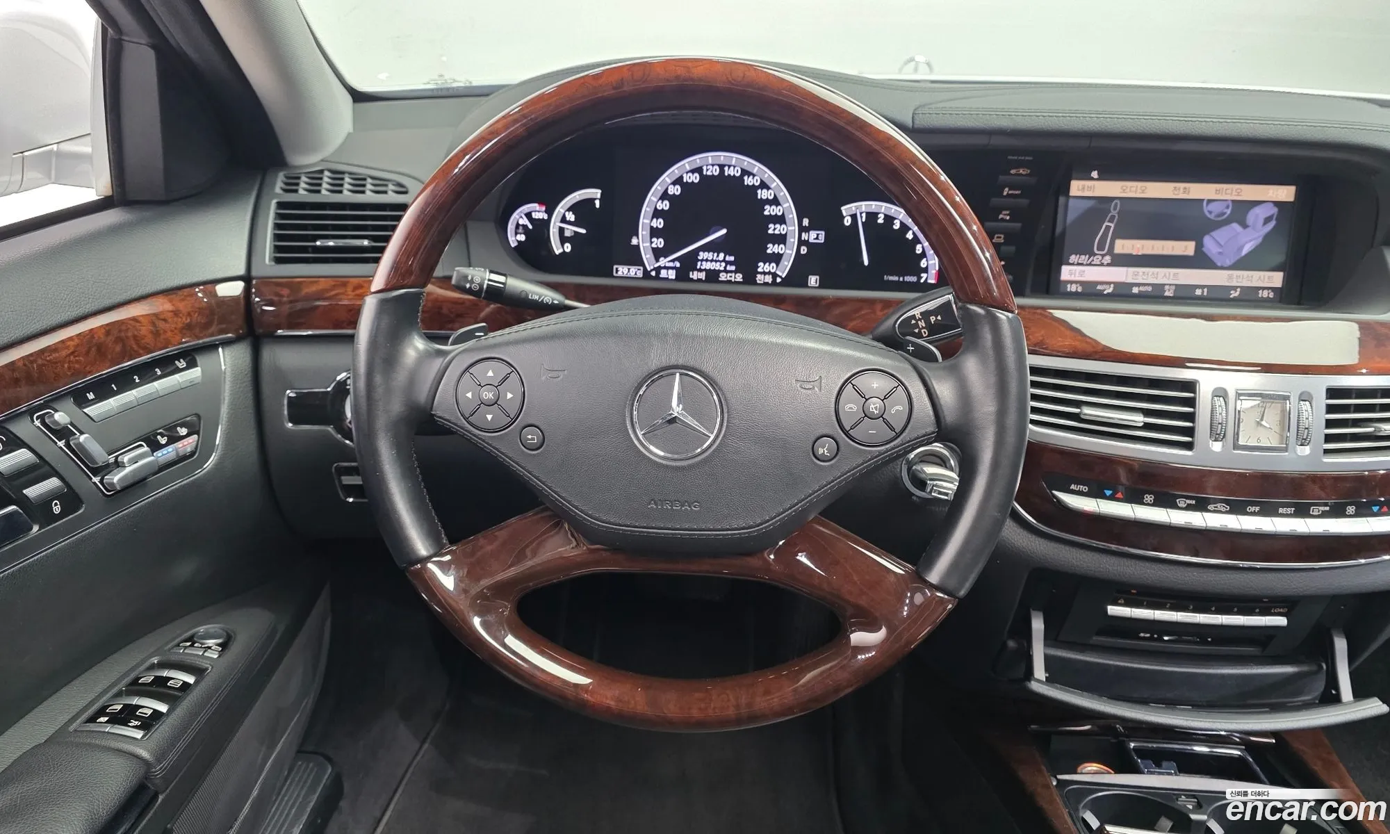 Mercedes-Benz S-Class W221 2012 — 19