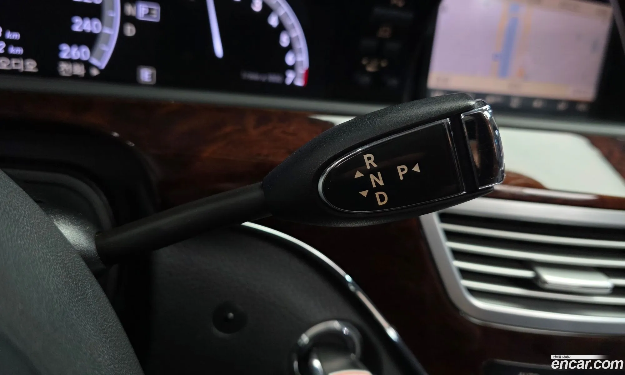 Mercedes-Benz S-Class W221 2012 — 14