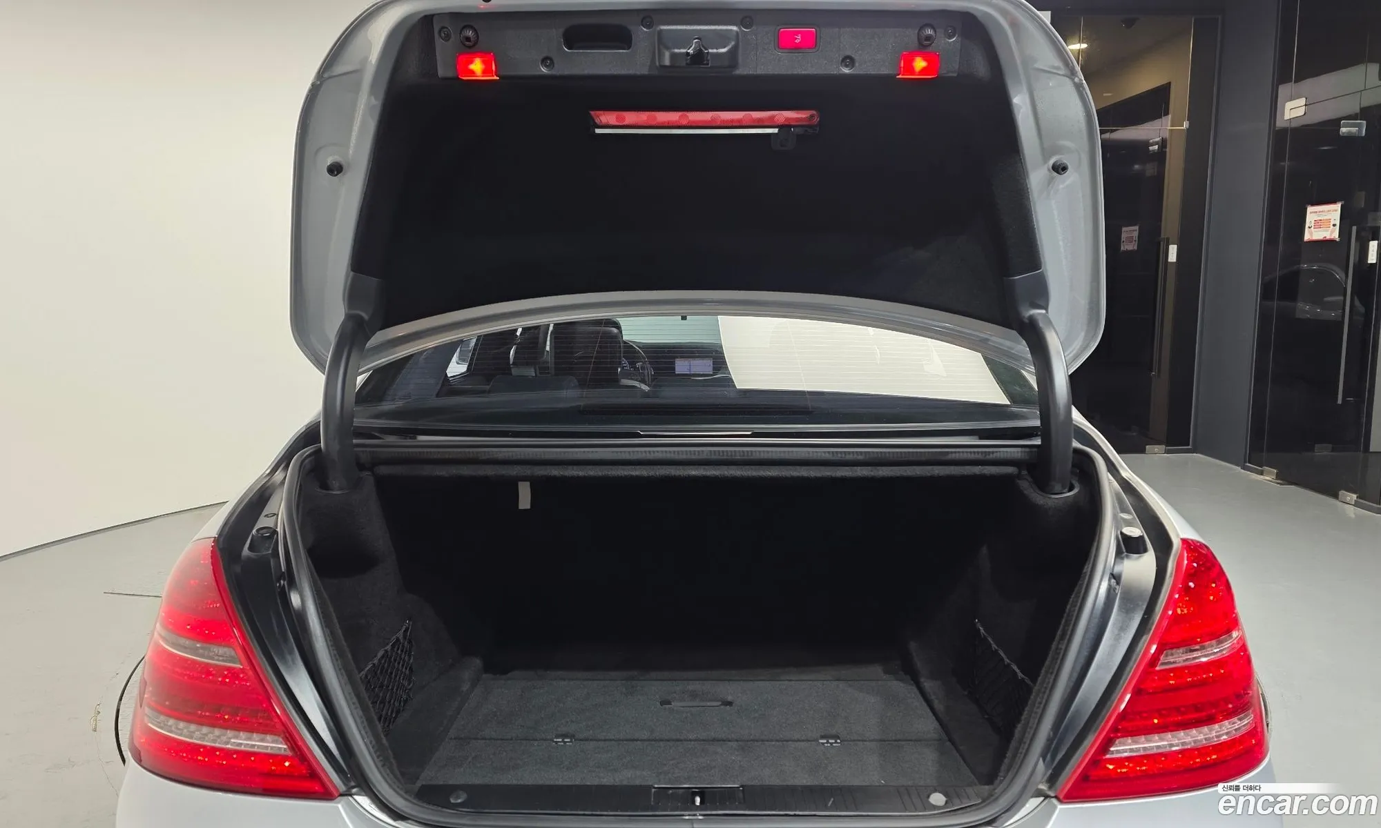 Mercedes-Benz S-Class W221 2012 — 8
