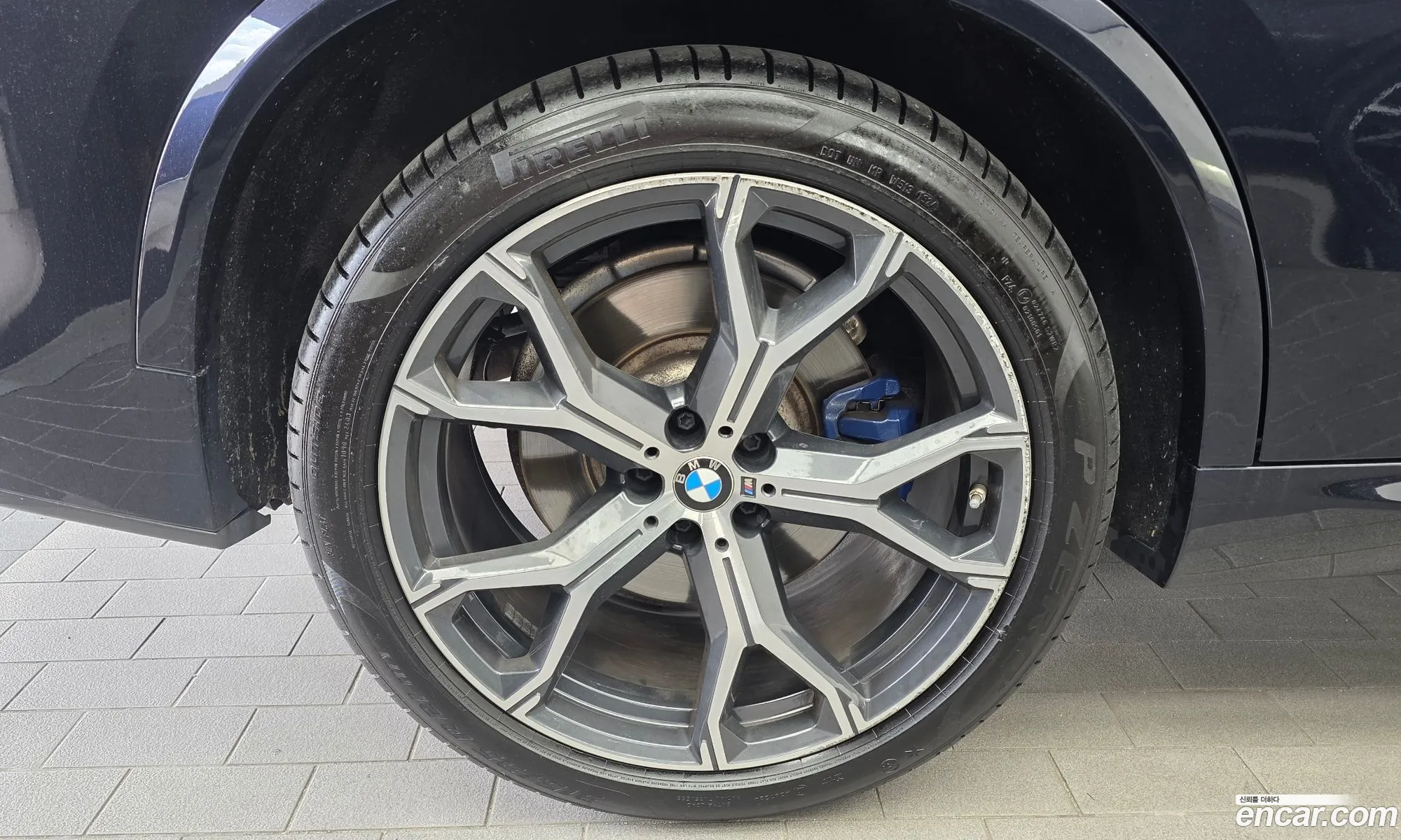 BMW X5 2020 — 24