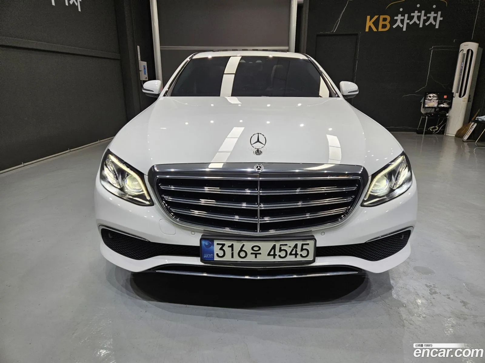 Mercedes-Benz E-Class W213 2018 — 20